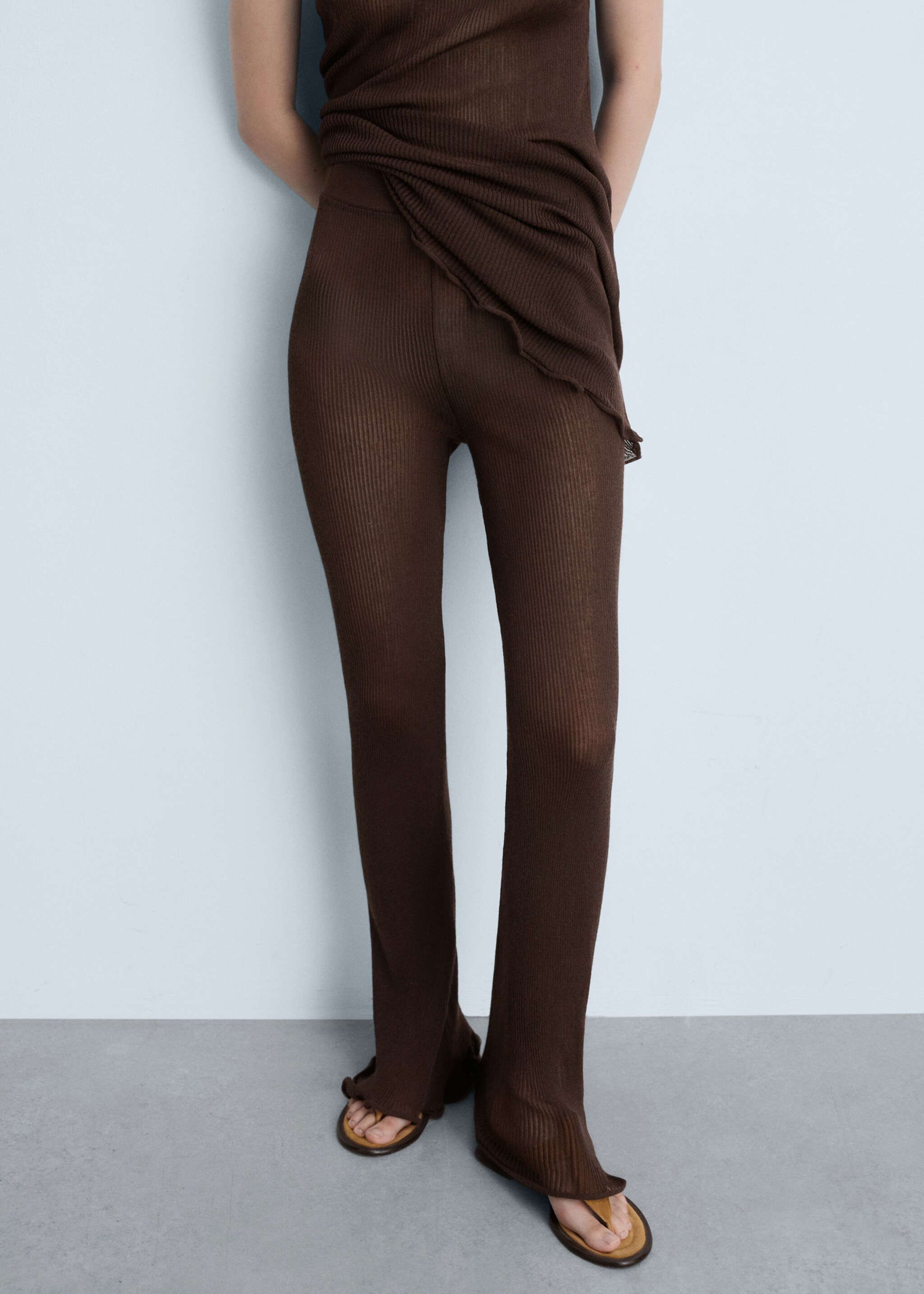 Pantalon maille flare - Plan moyen, Marron. Ref: 77054791-00.