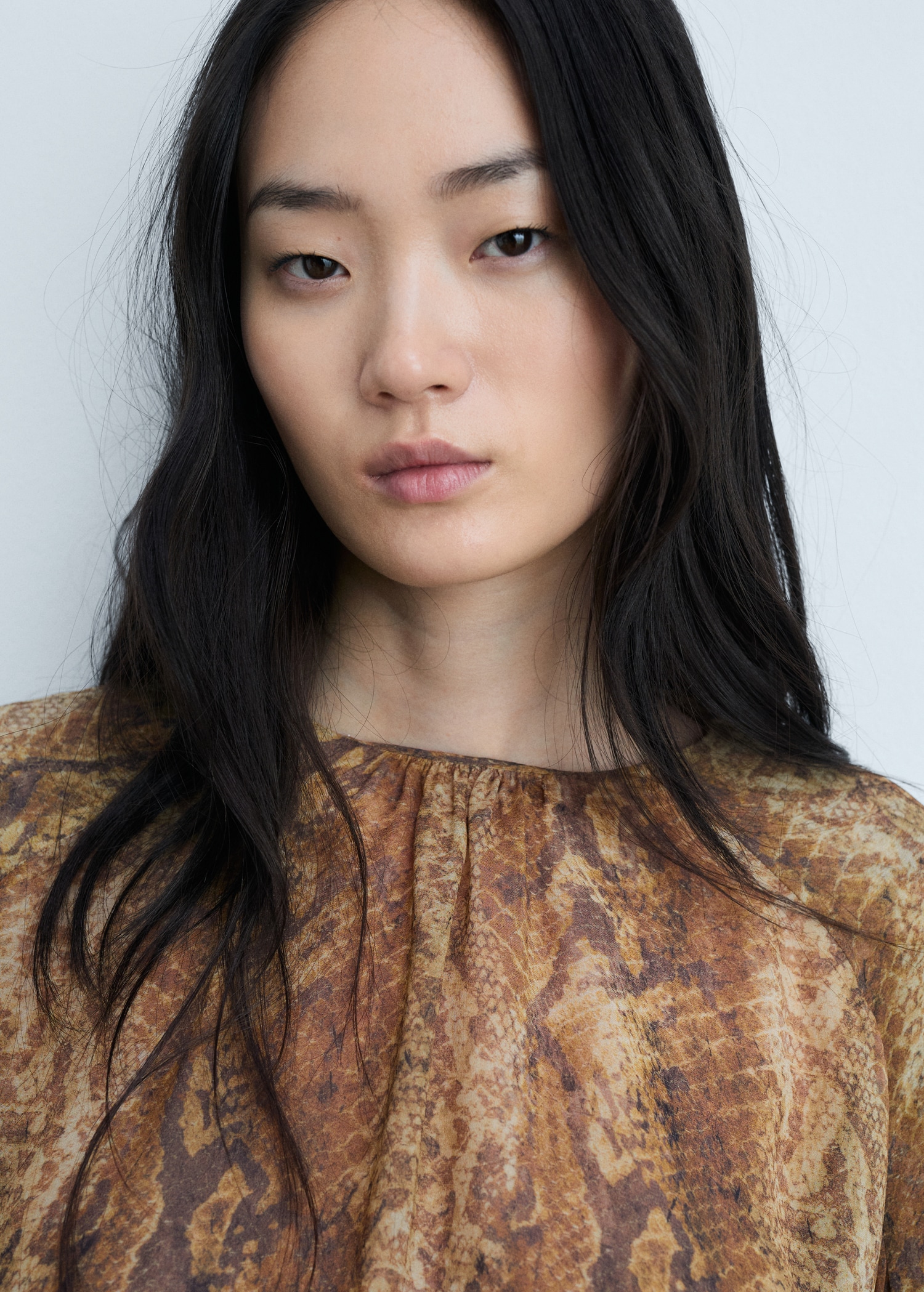 Blouse volants en imprimé serpent Femme MANGO OUTLET Belgique