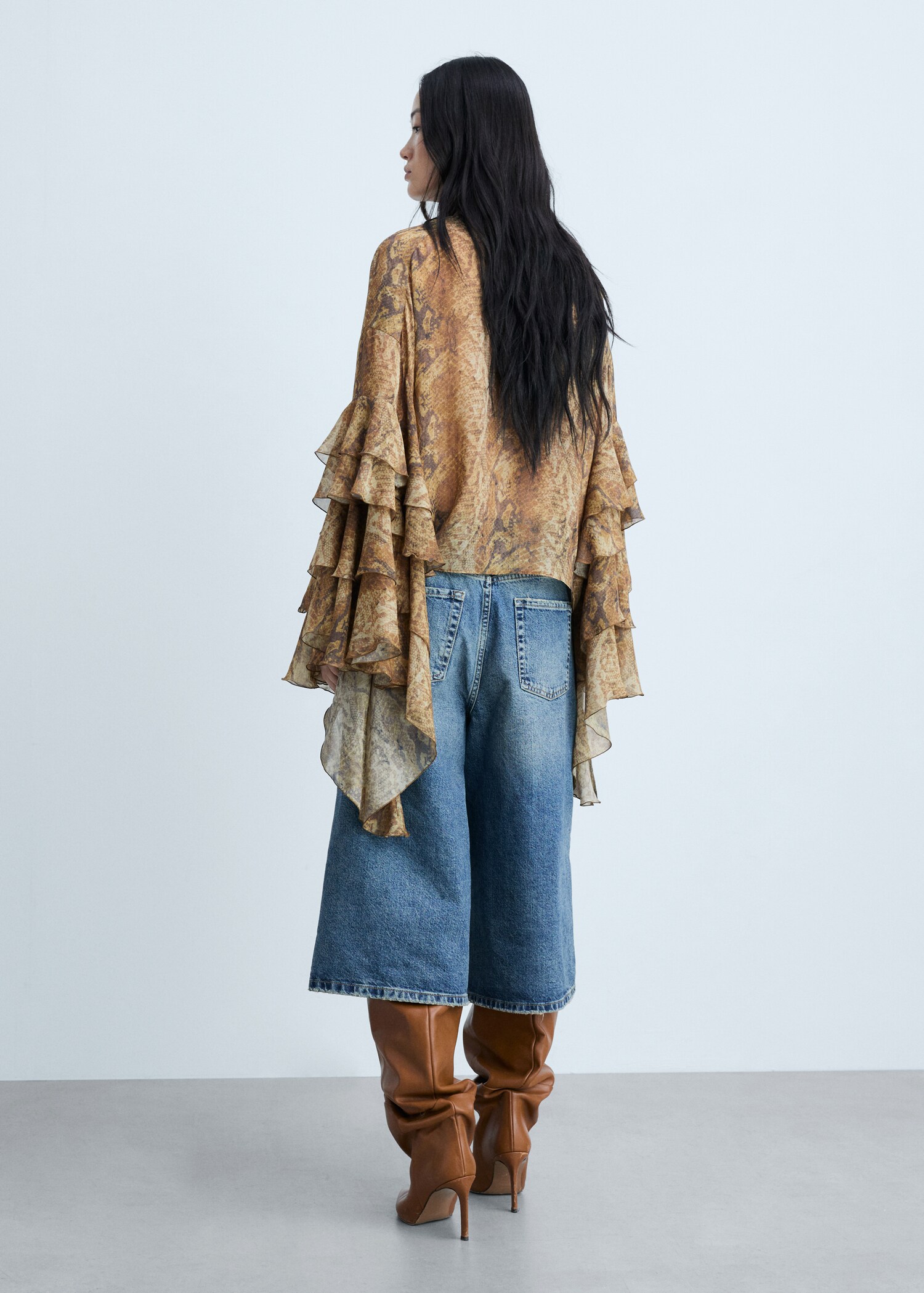 Blouse volants en imprimé serpent - Verso de l’article