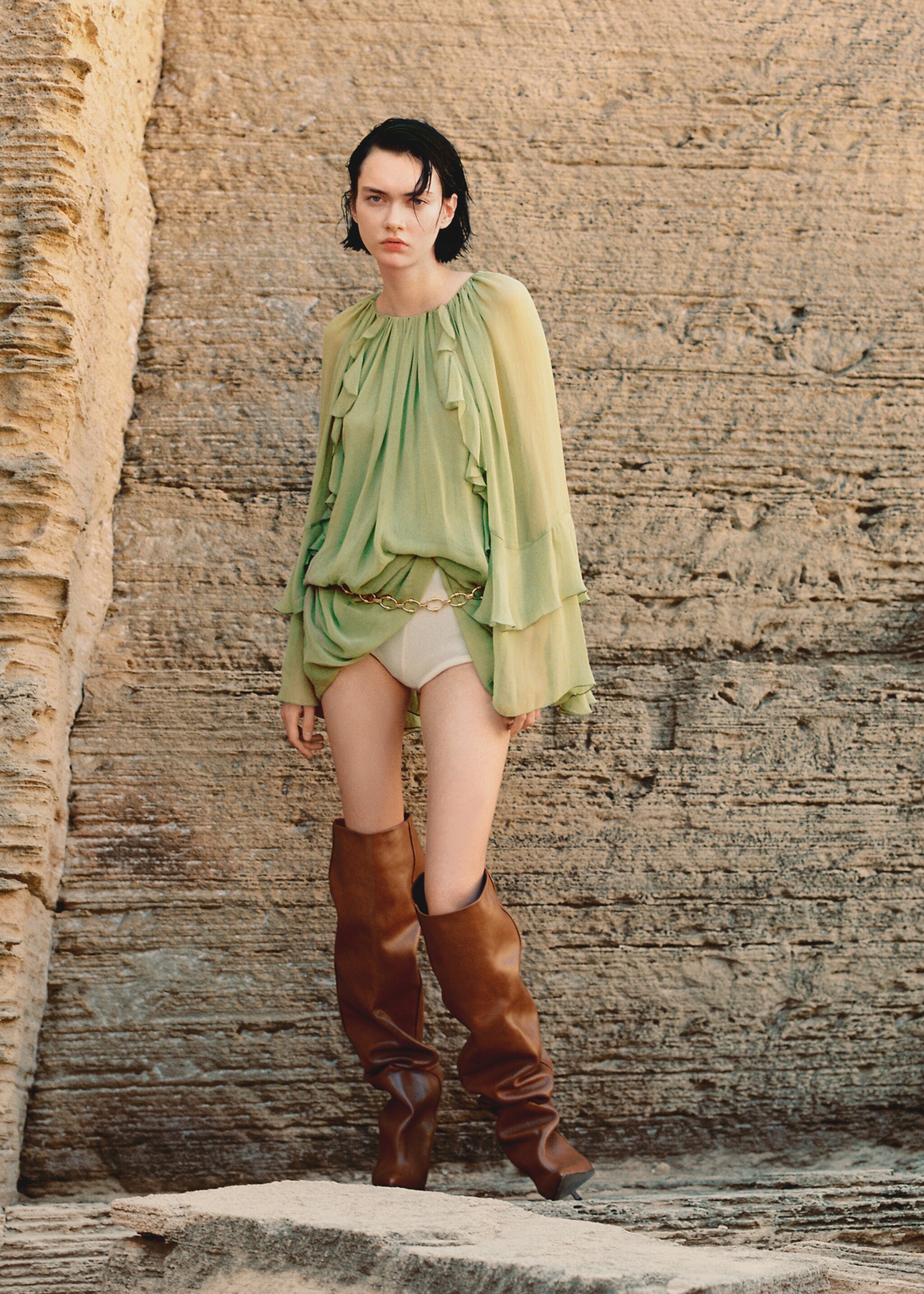 Vestido de gaze com folhos - Pormenor do artigo 6, Verde. Ref: 77054796-00.