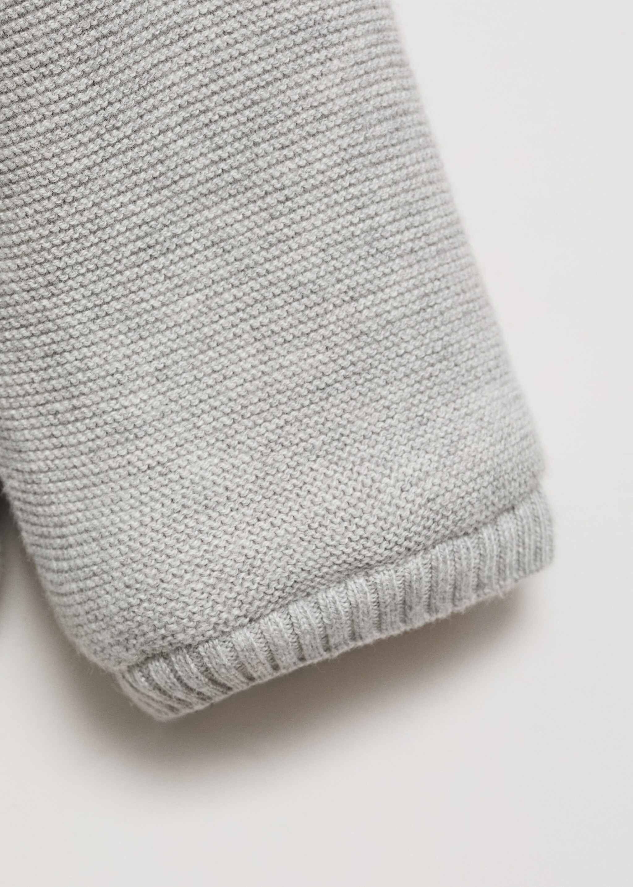 Strick-Cardigan mit Kunstshearling-Innenseite - Detail des Artikels 0, Mittelgrau meliert. Ref: 77055150-00.