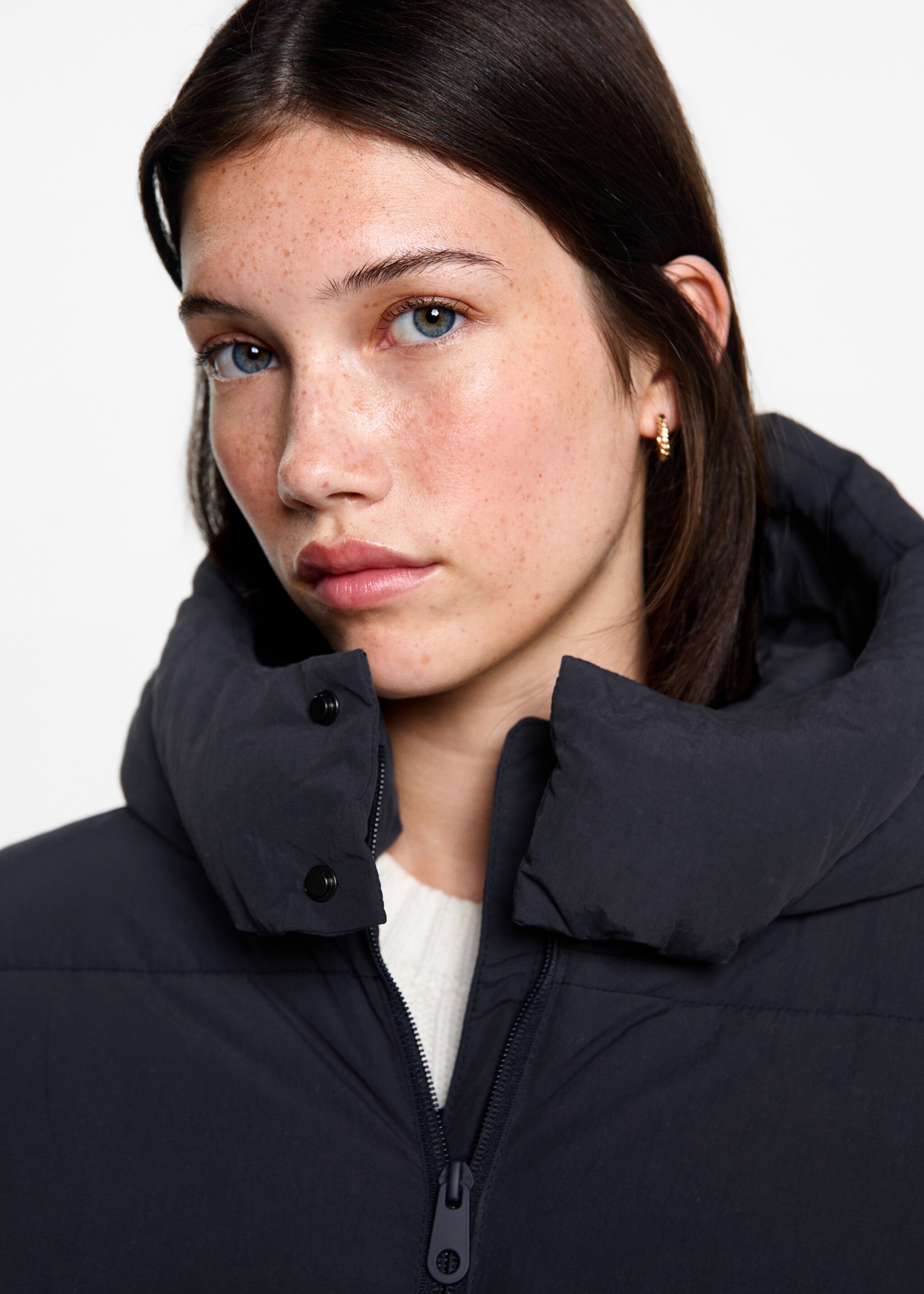 Anorac curt embuatat - Detall de l'article 1, Blau marí fosc. Ref: 77055629-00.