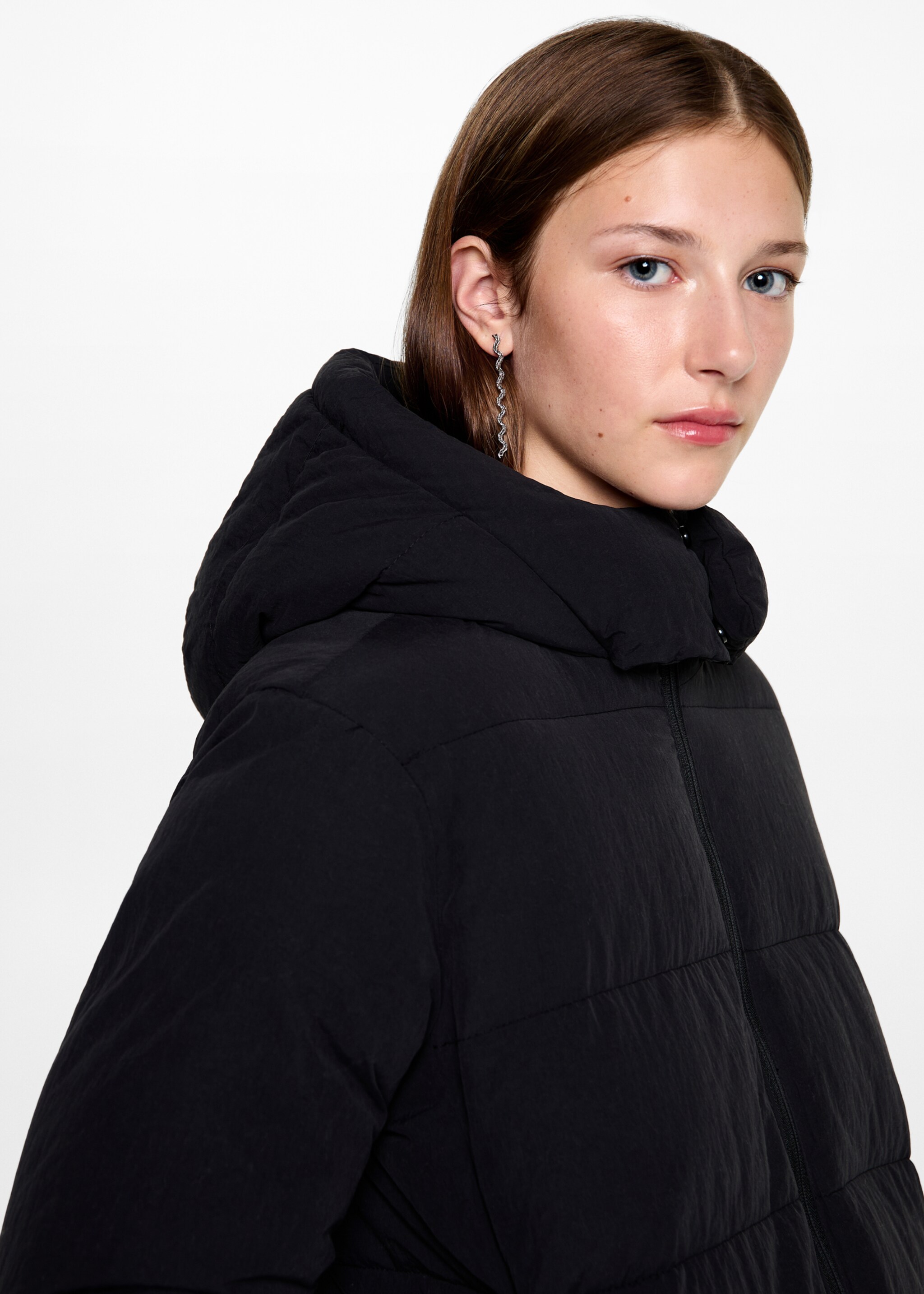 Short quilted anorak - Details of the article 1, Black. Ref: 77055629-00.