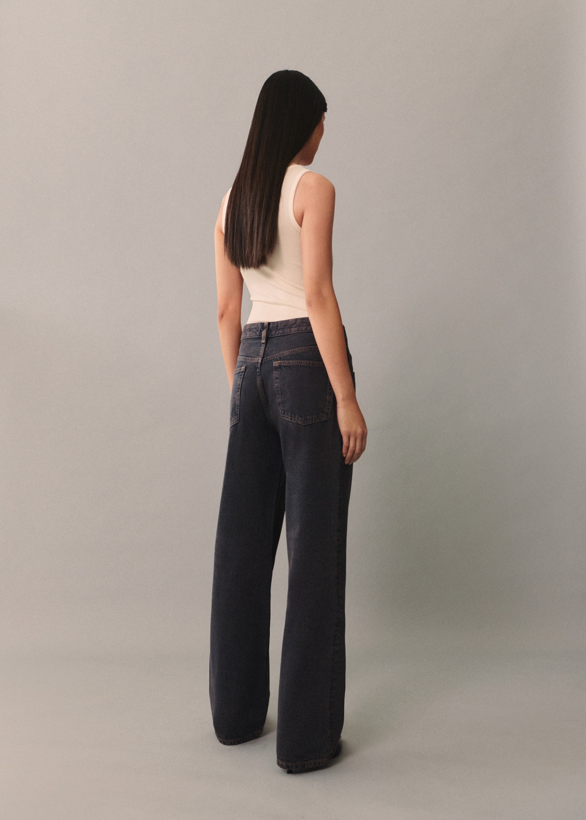 Miami medium-rise straight-fit jeans - Reverse of the article, Plum. Ref: 77055636-00.