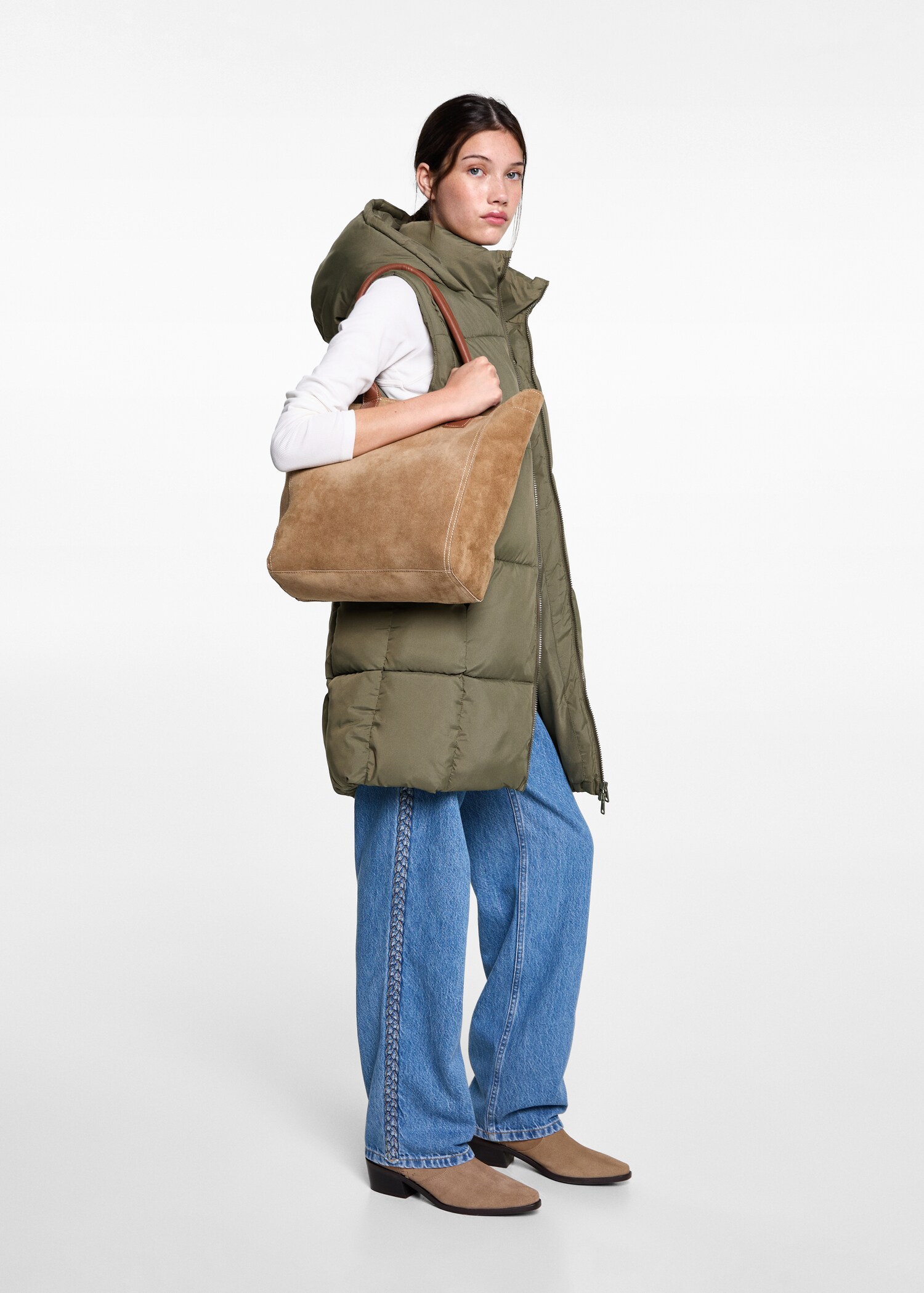 Quilted gilet with hood - Details of the article 2