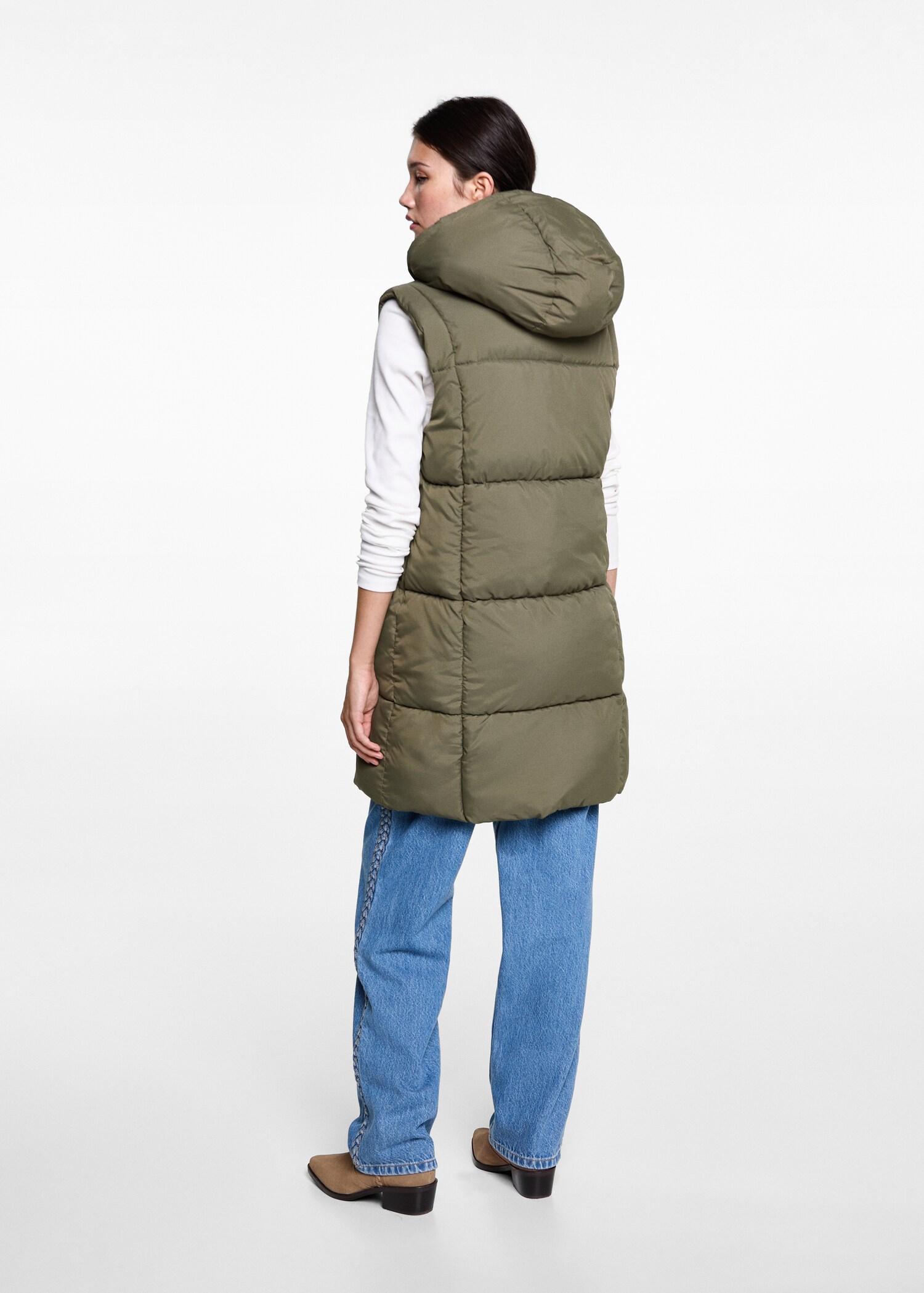 Quilted gilet with hood - Reverse of the article
