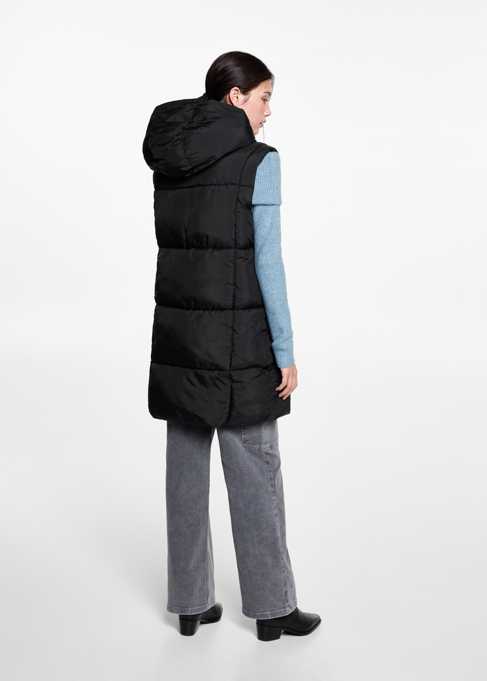Quilted gilet with hood - Reverse of the article, Black. Ref: 77055637-00.