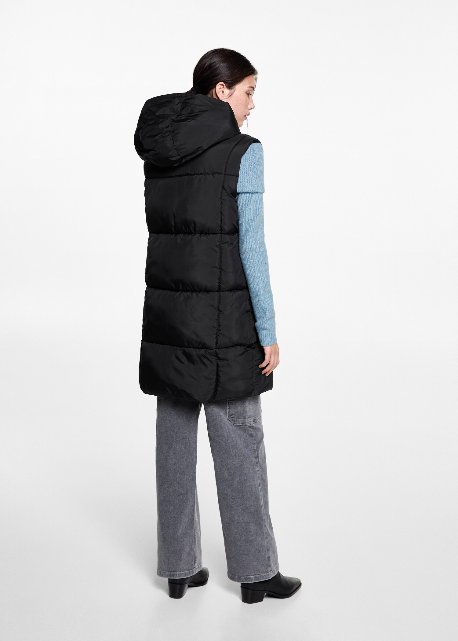 Quilted gilet with hood - Reverse of the article