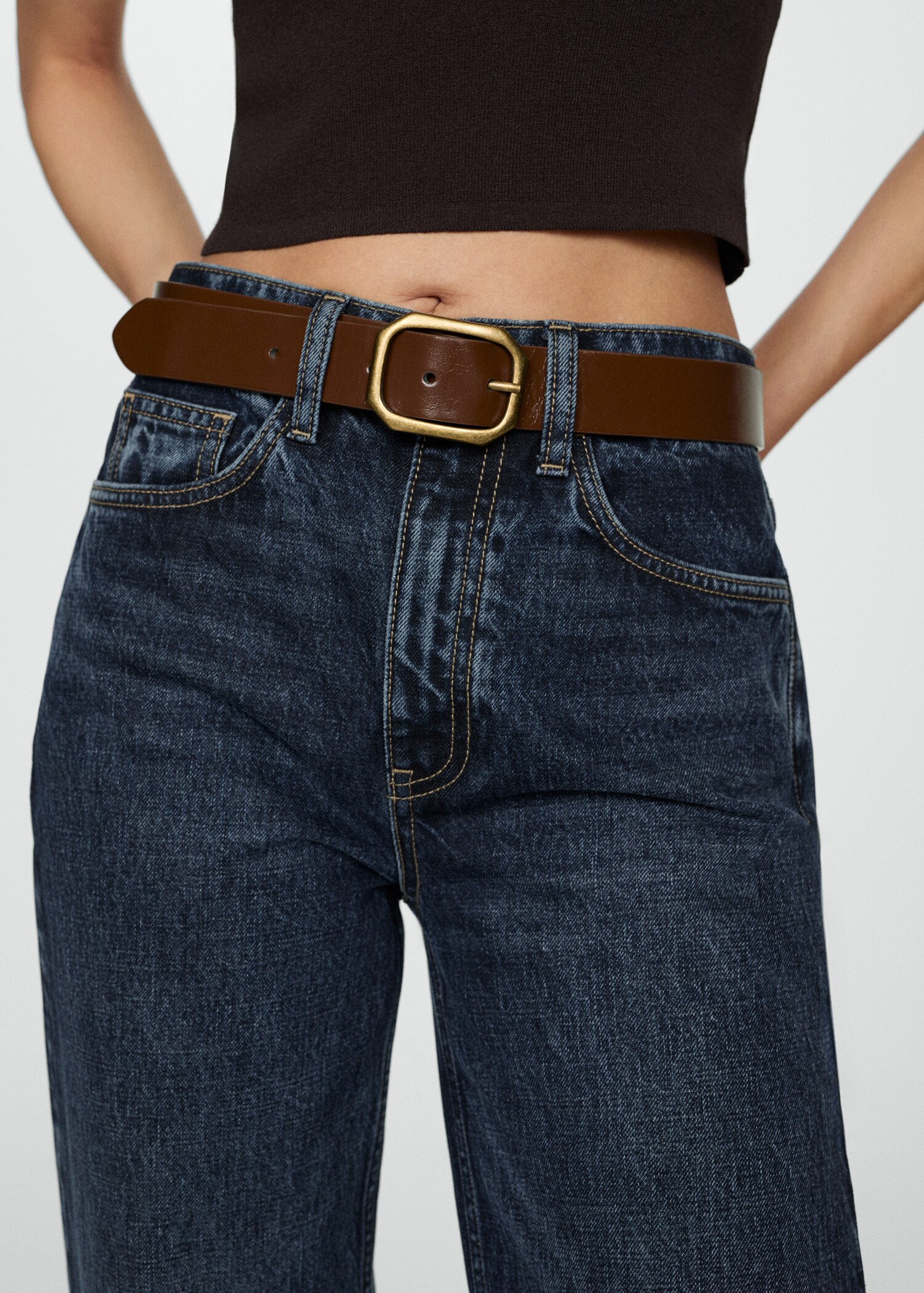 High waist straight jeans - Details of the article 1