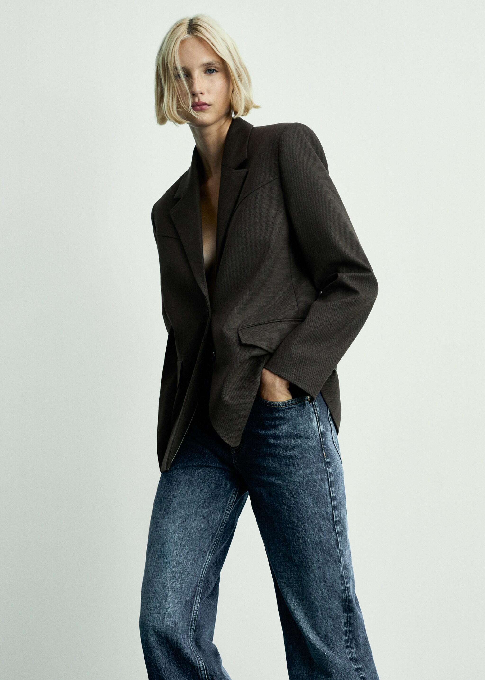 High waist straight jeans - Details of the article 7
