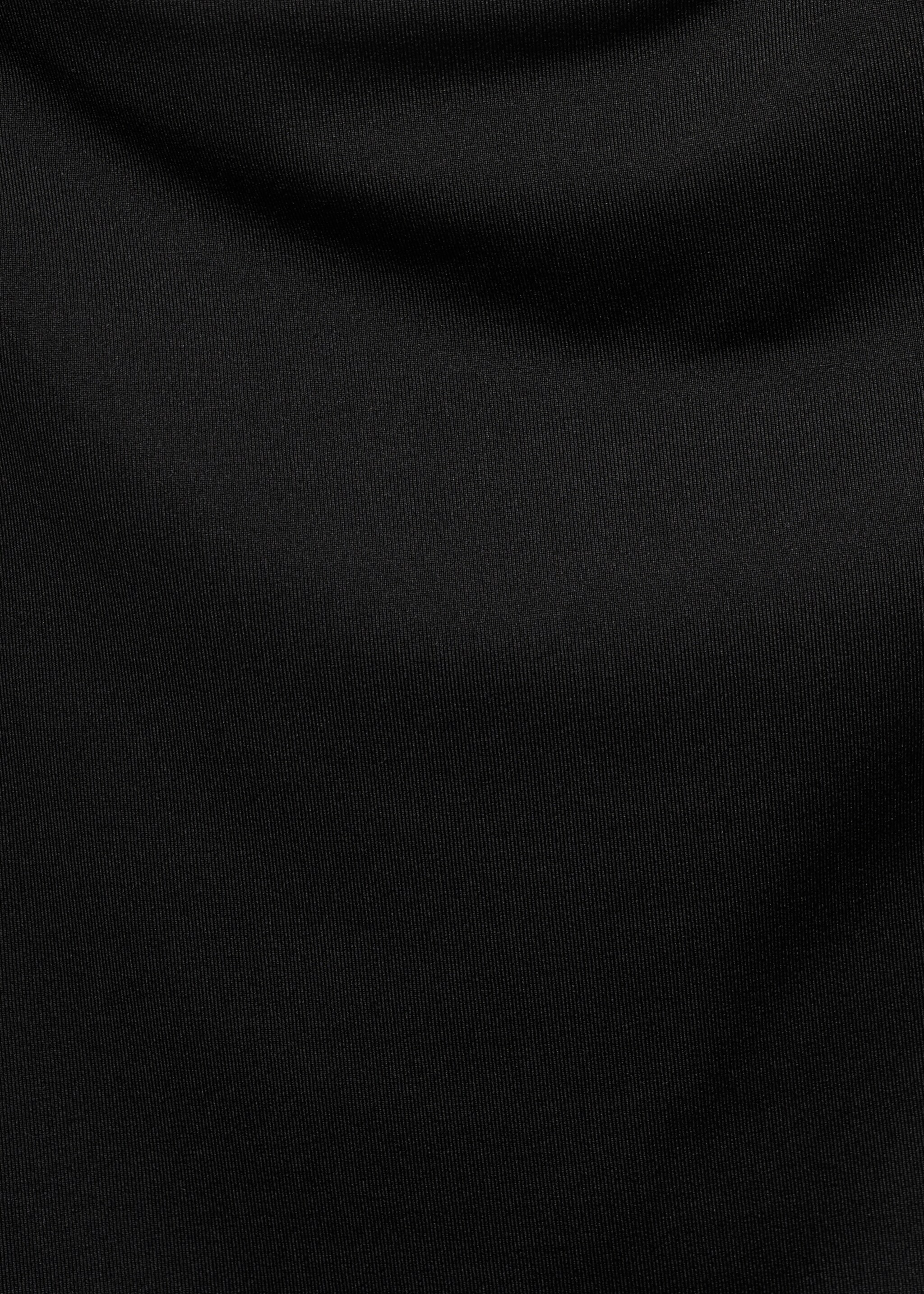 Slim fit-topp med smala axelband - Detaljer om artikeln 0, Svart. Ref: 77055645-00.