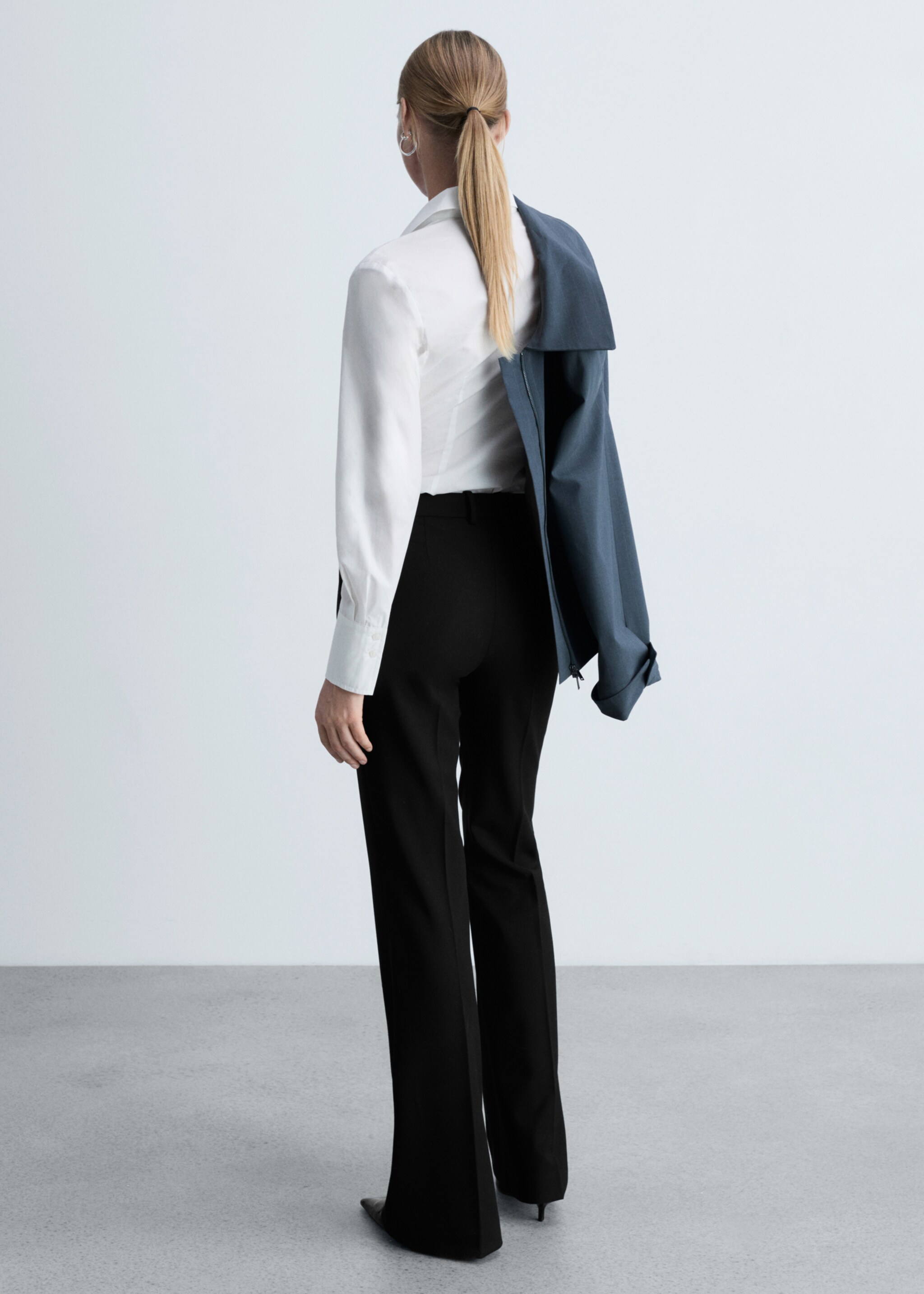 Pocket flared trousers - Reverse of the article, Black. Ref: 77055649-00.