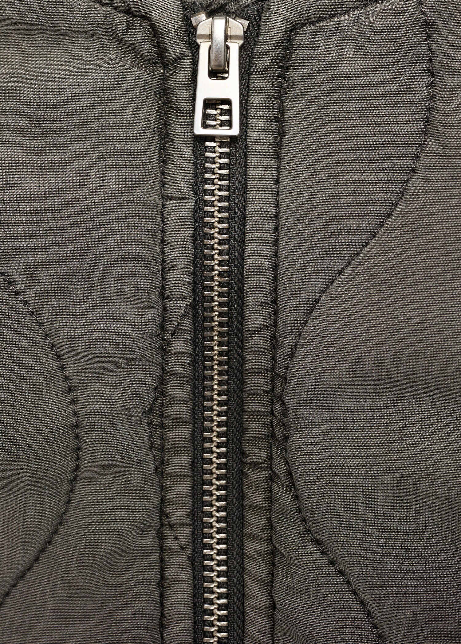 Quilted pucker jacket - Details of the article 8
