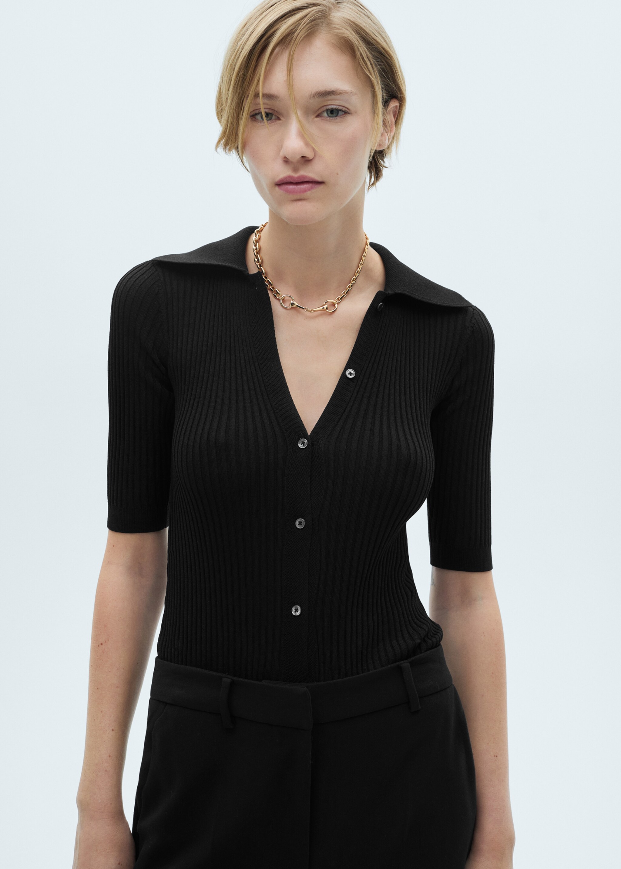 Long jumpsuit with combined design - Plan moyen, Noir. Ref: 77055658-00.