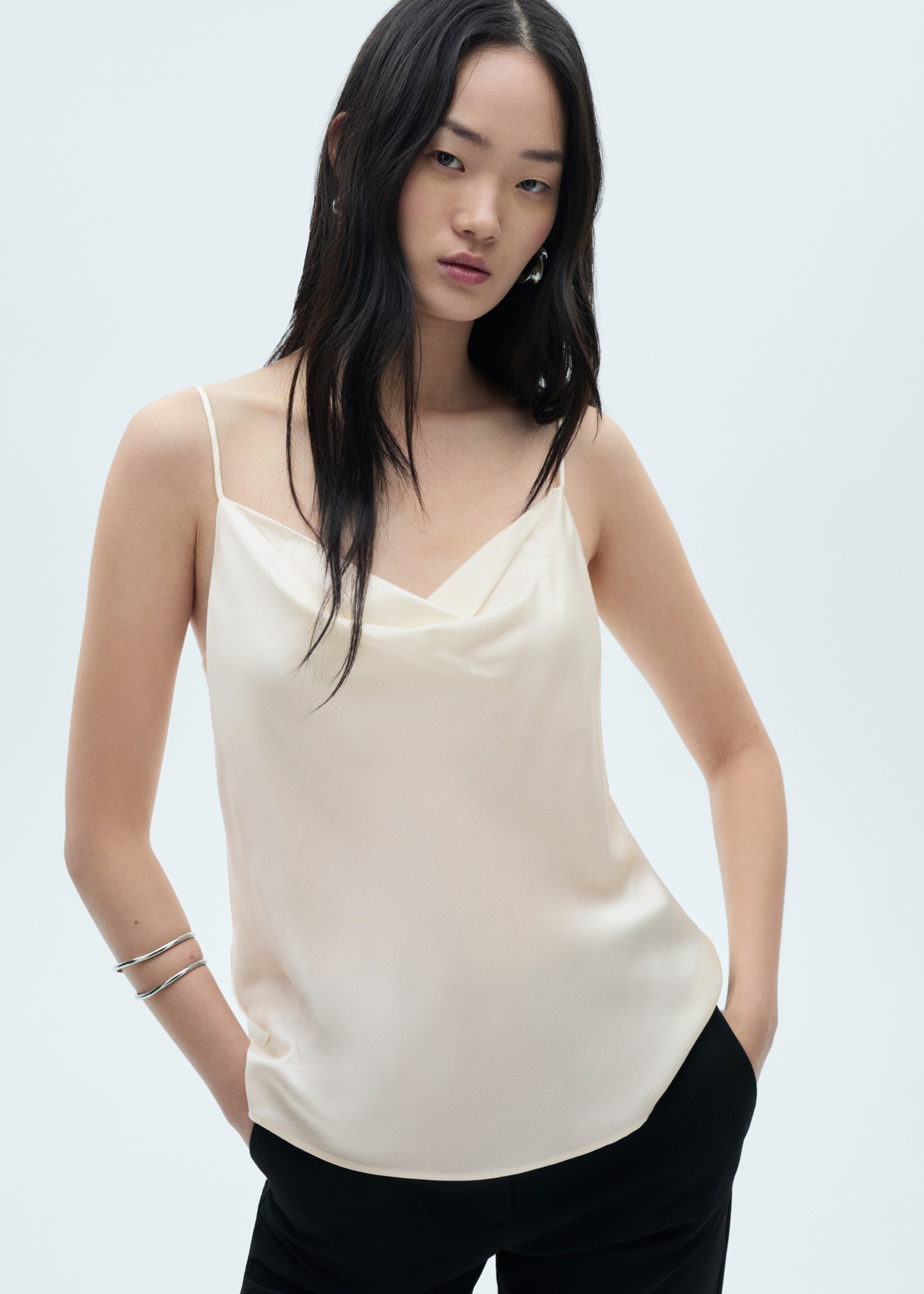 Silk satin top - Medium plane, Off White. Ref: 77055661-00.