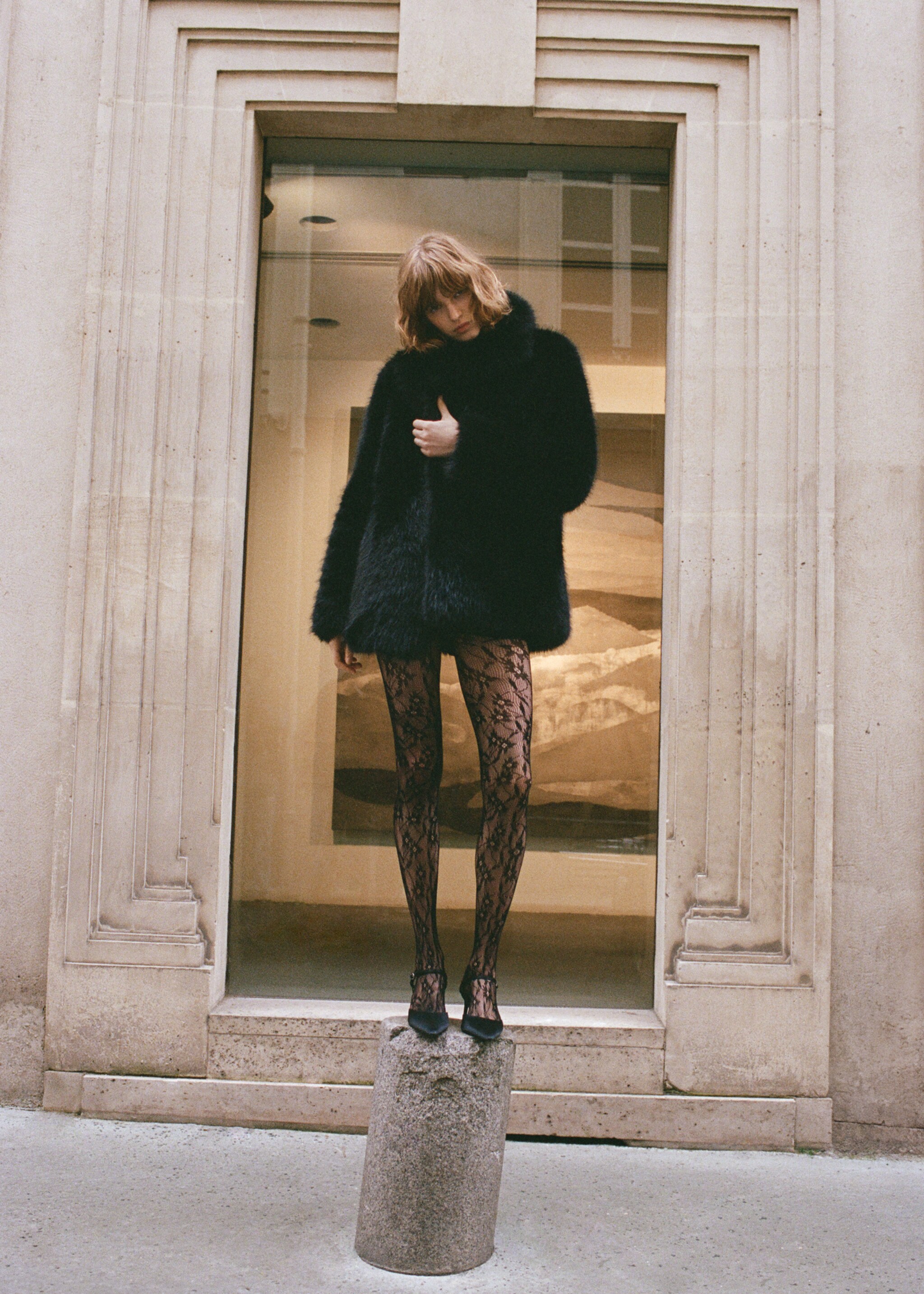 High-heeled shoes with straps - Details of the article 9, Black. Ref: 77055663-00.