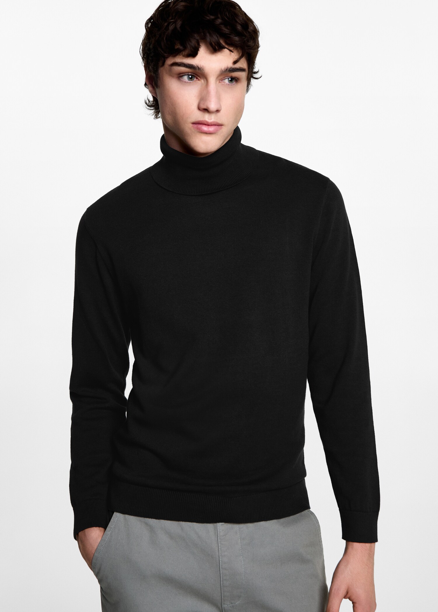Pull-over maille col montant - Plan moyen