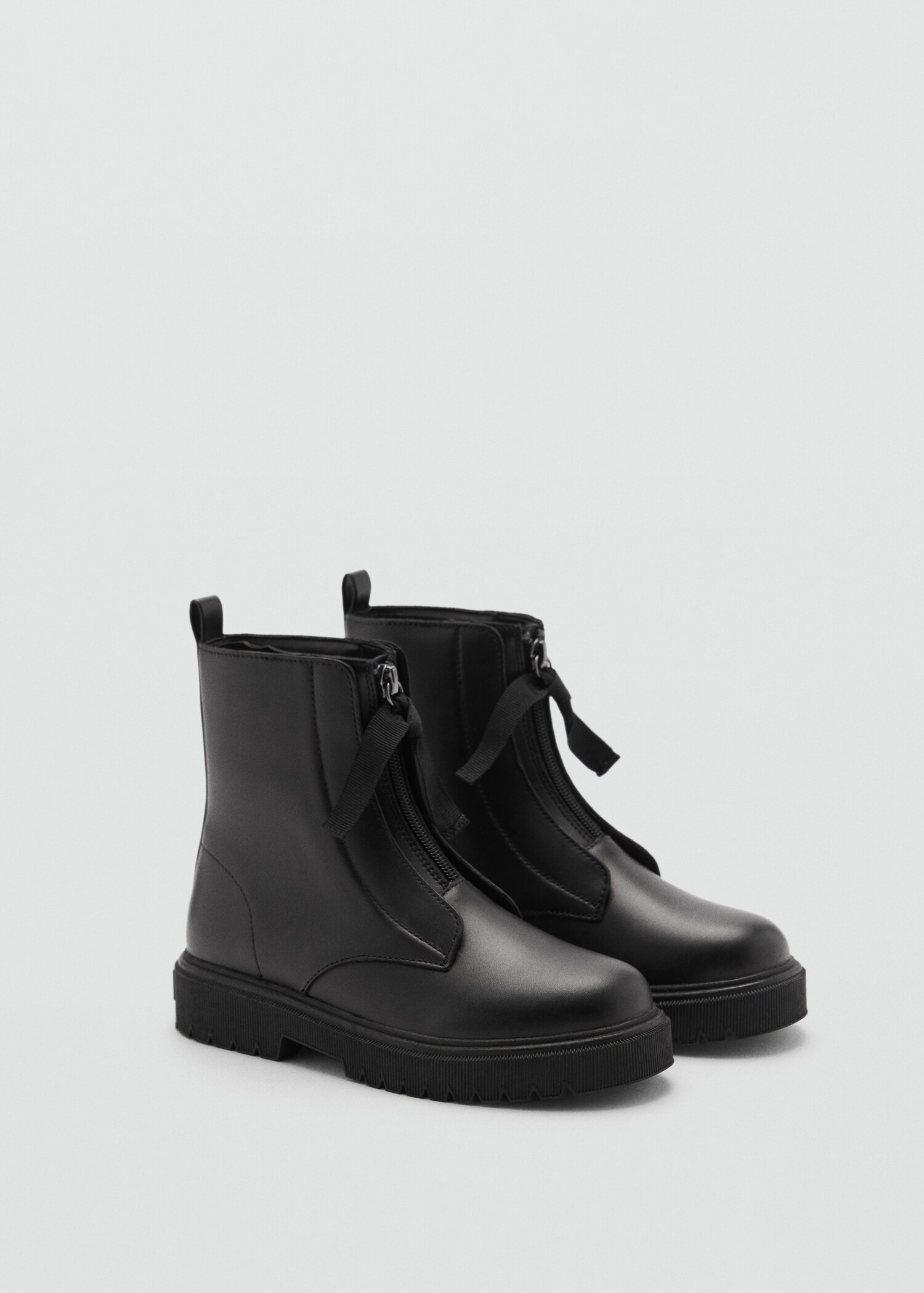 Flat leather ankle boots - Medium plane