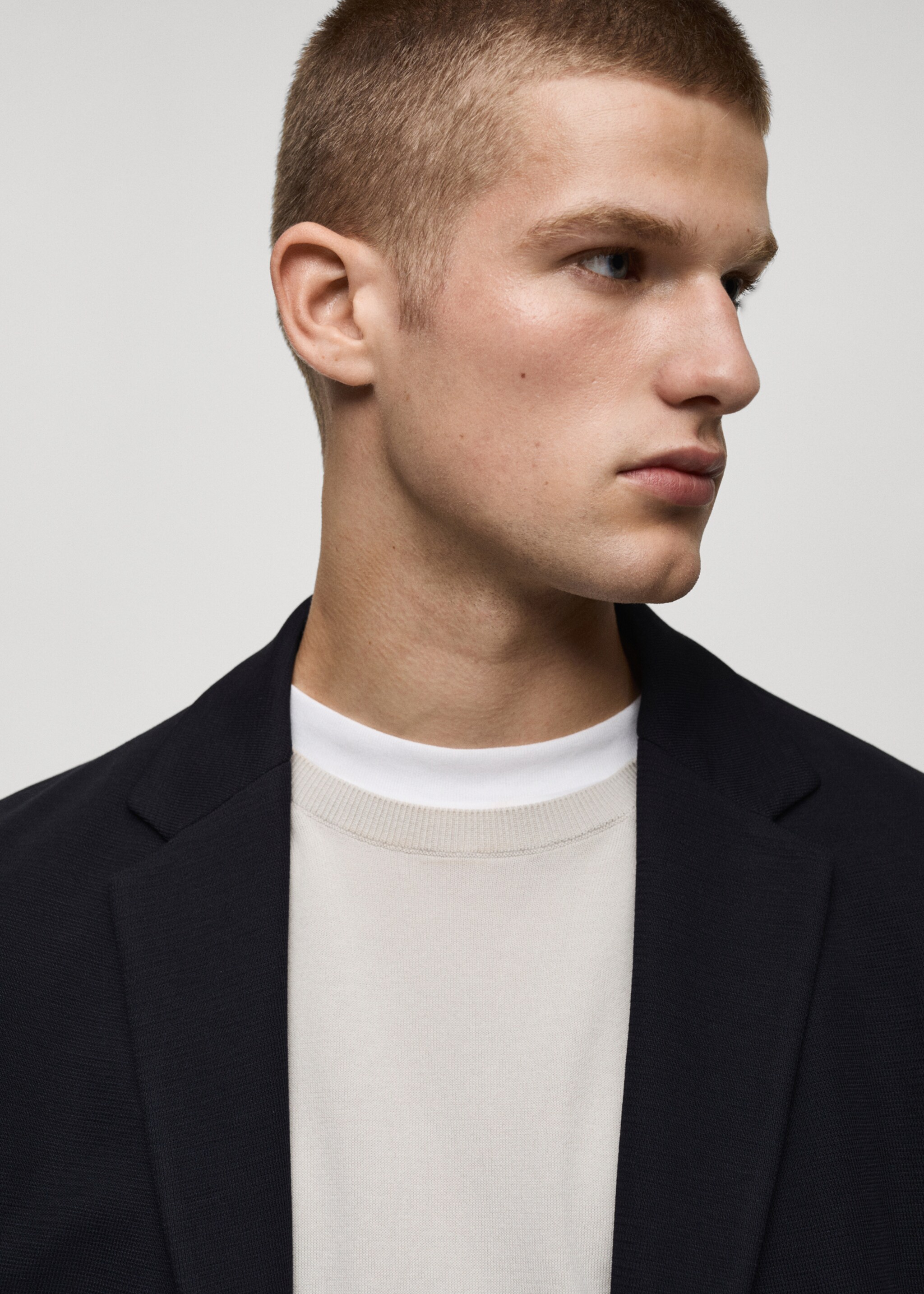 Slim Fit-Baumwollblazer mit Mikrostruktur - Detail des Artikels 1, Dunkles Marineblau. Ref: 77055970-00.