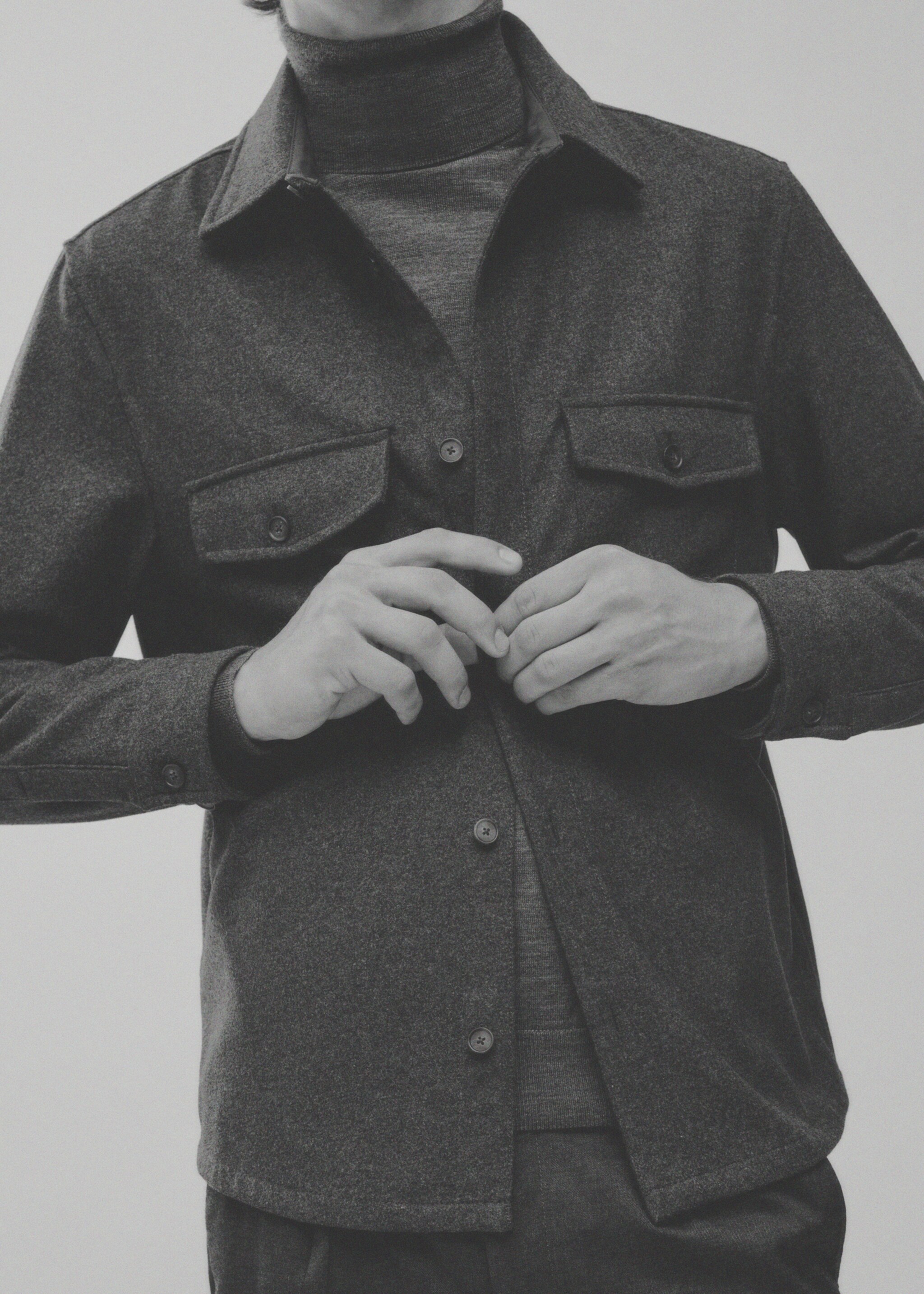 Slim-fit overshirt with pockets - Details of the article 3, Dark Heather Grey. Ref: 77055974-00.
