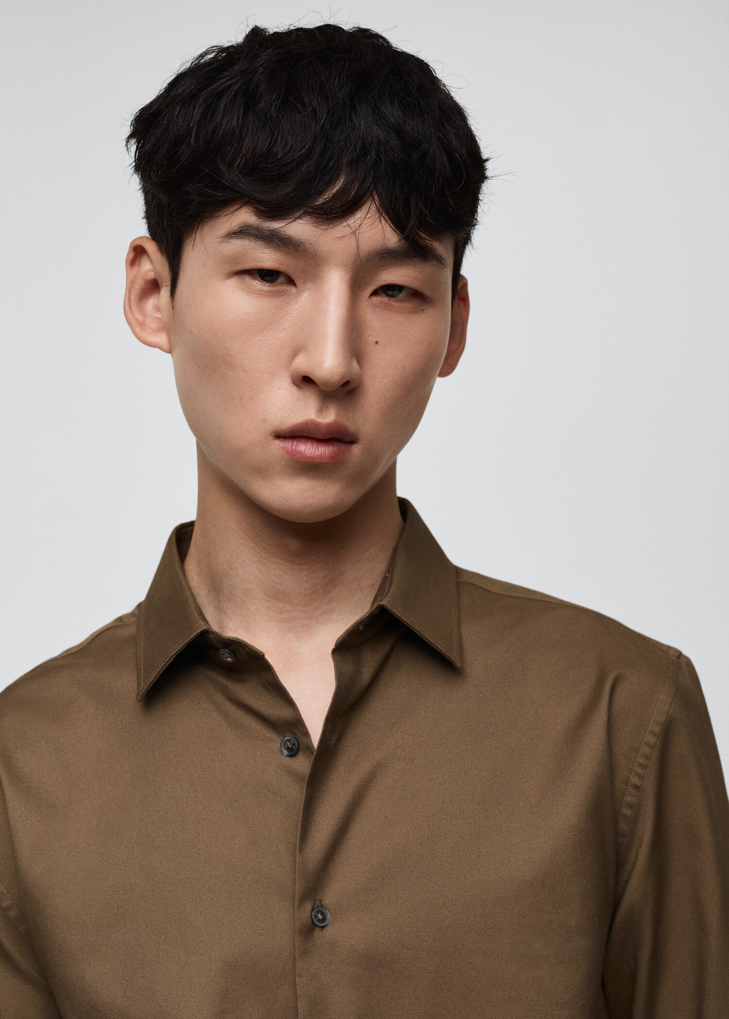100% cotton twill regular-fit shirt - Details of the article 1