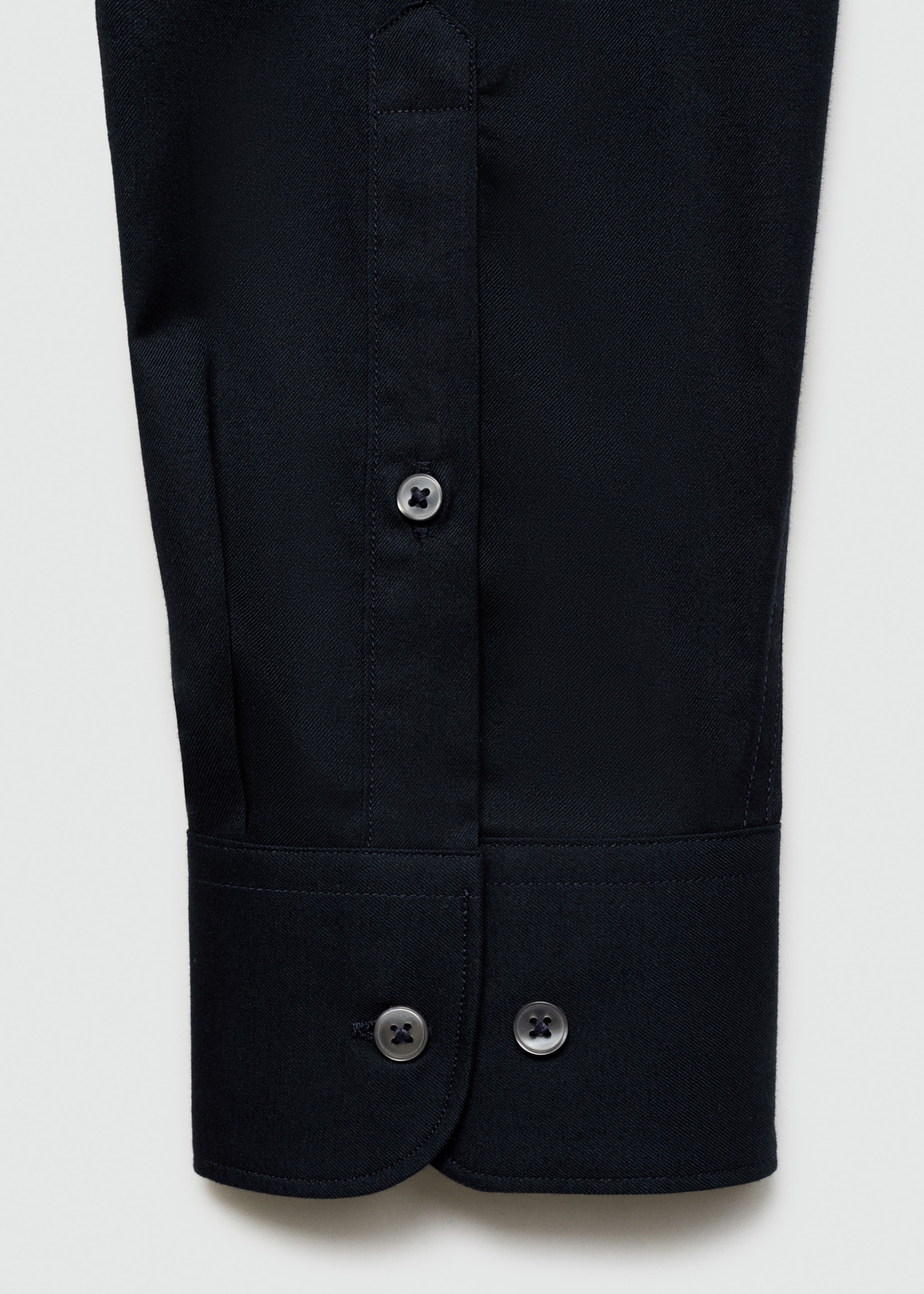 Chemise 100 % coton twill regular-fit - Détail de l'article 8, Bleu marine foncé. Ref: 77055975-00.