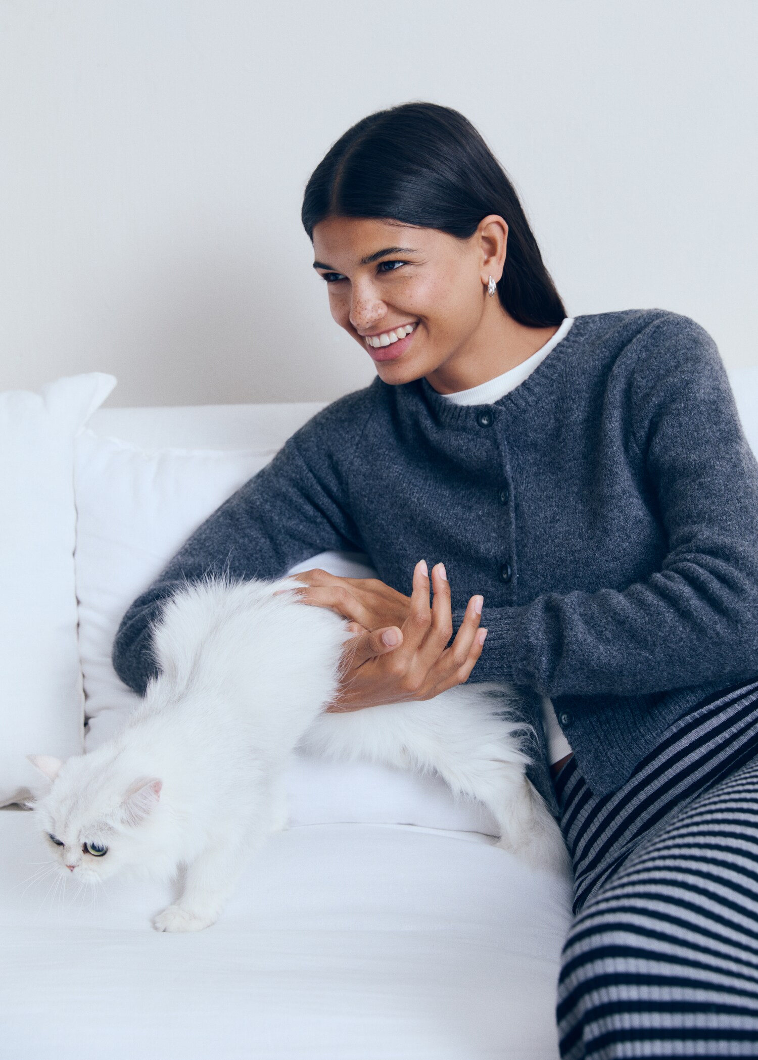 Button knit cardigan - Details of the article 6