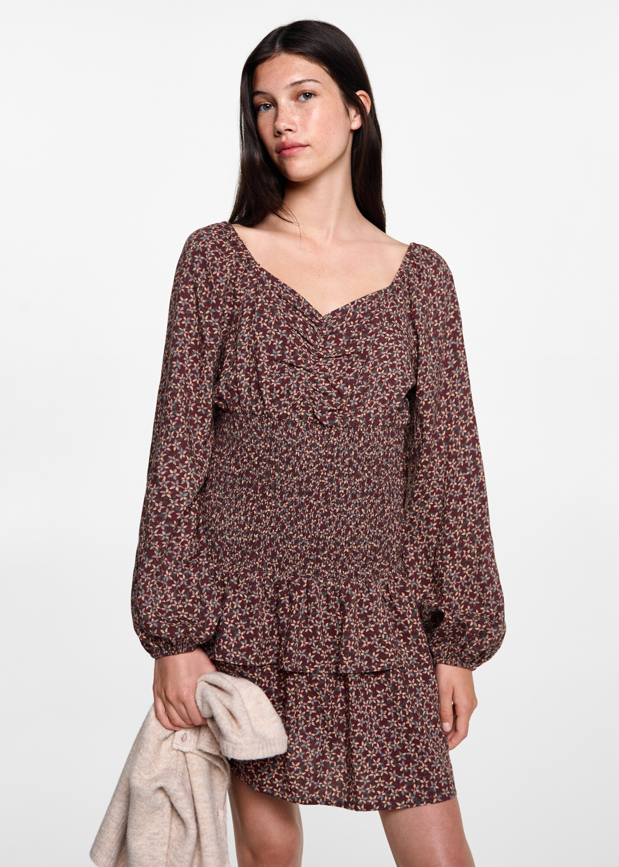 Vestido floral folhos - Plano médio, Bordeaux. Ref: 77055987-00.