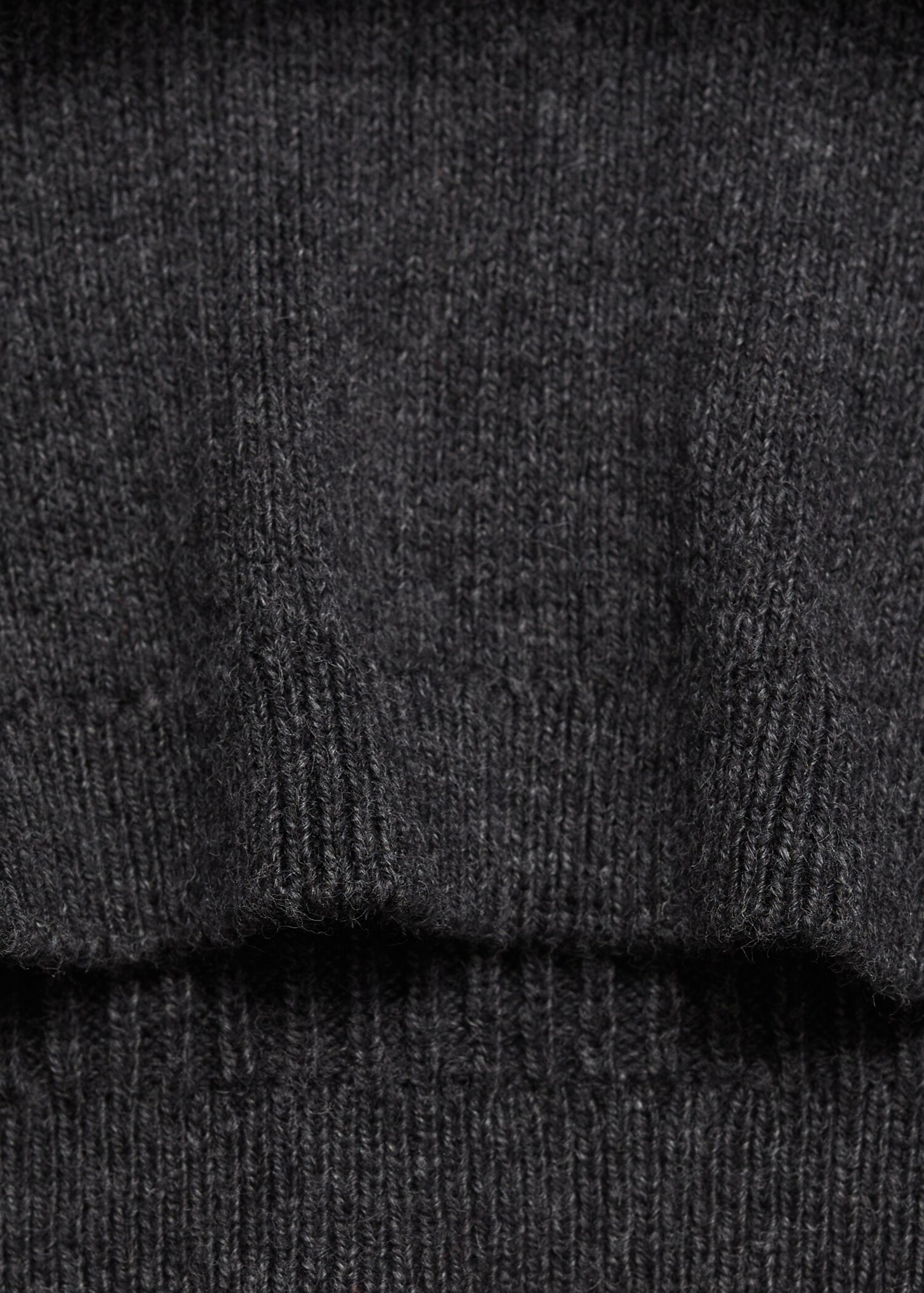 Ribbed knit sweater - Details of the article 0
