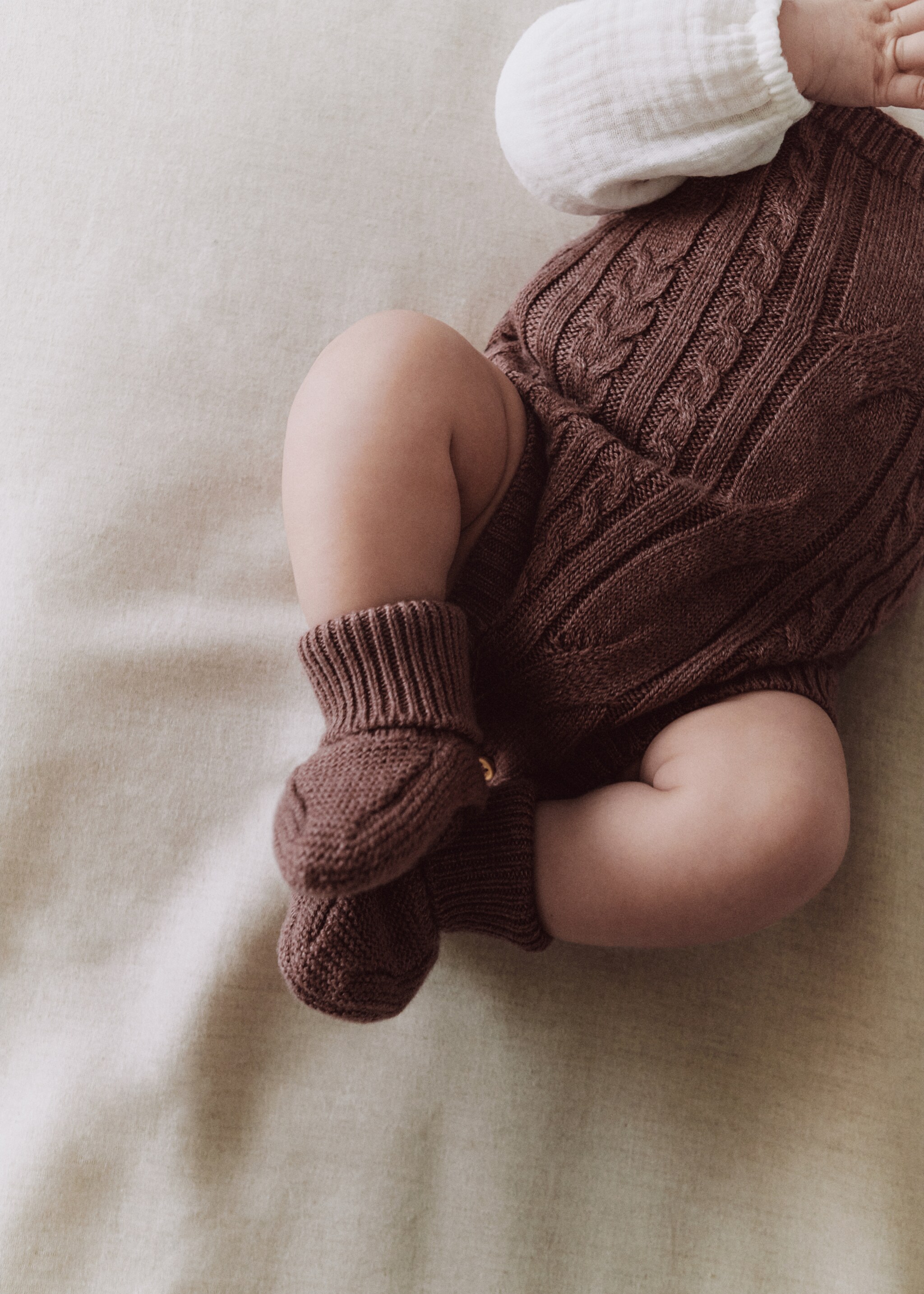 Knit bootees - Details of the article 5