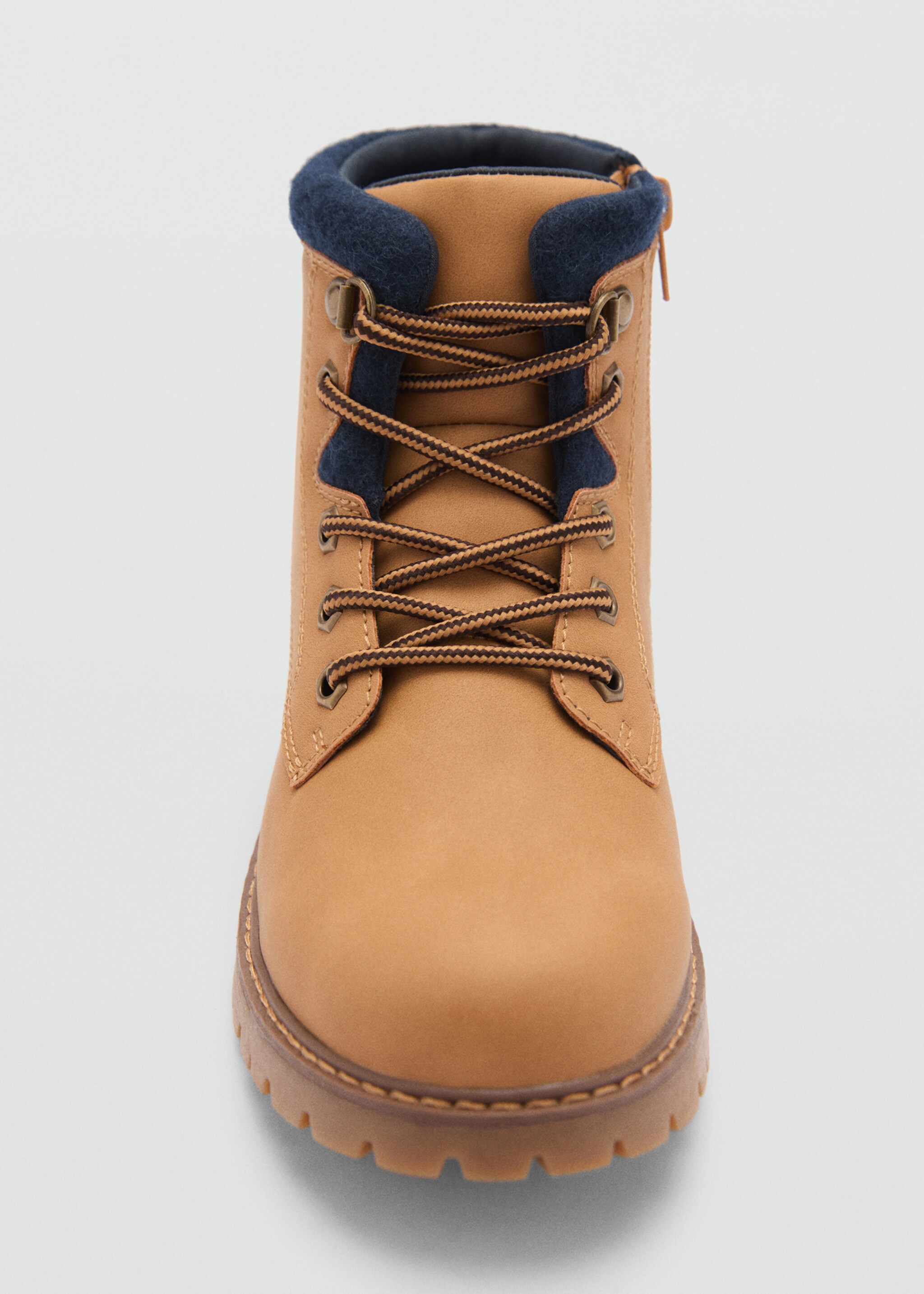 Lace-up mountain boots - Details of the article 2, Medium Brown. Ref: 77056336-00.