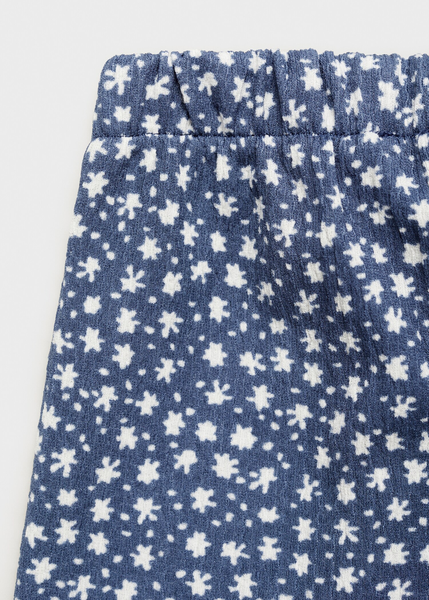 Printed flared pants - Details of the article 0