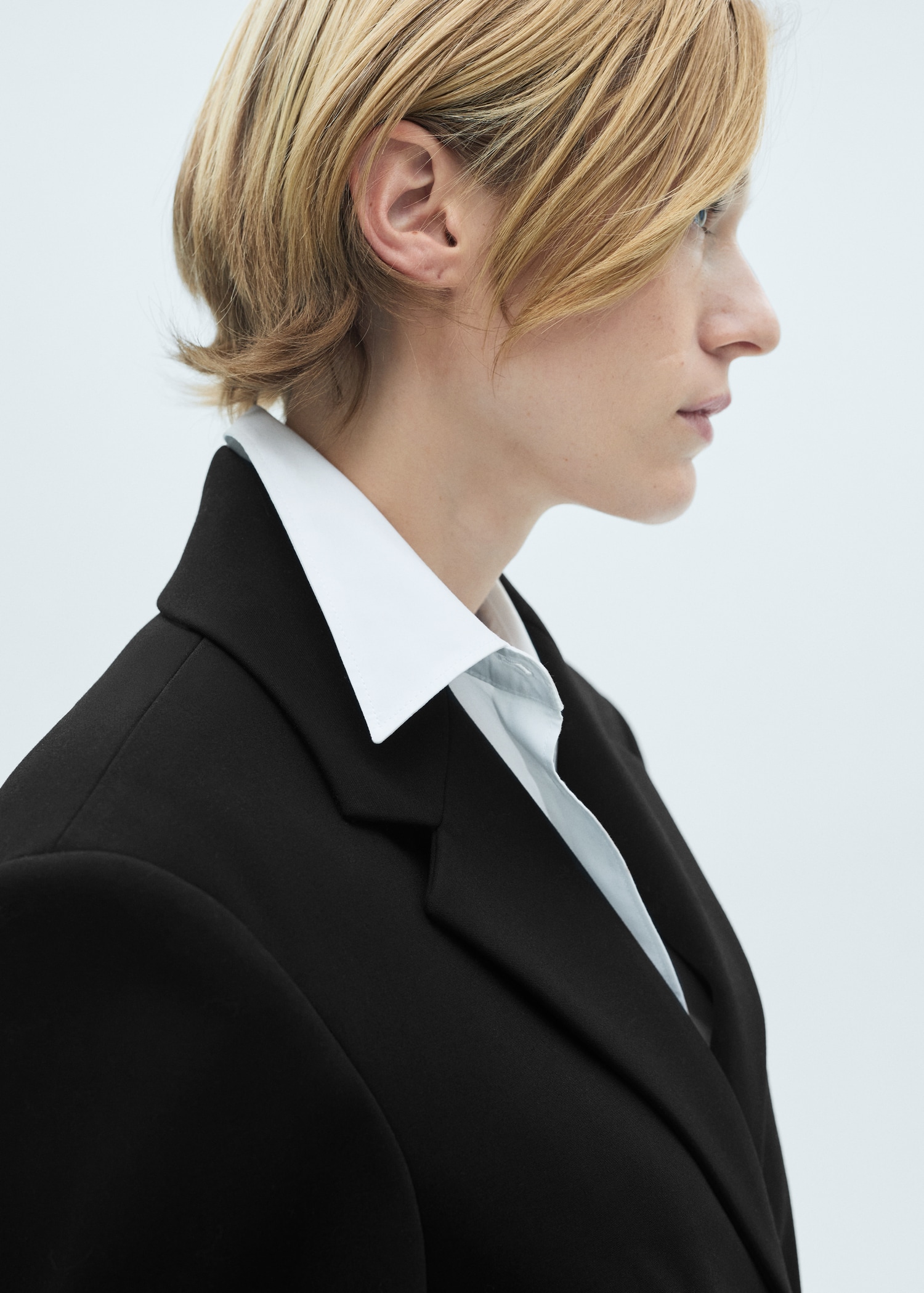 Structured double fabric coat with belt - Details of the article 1