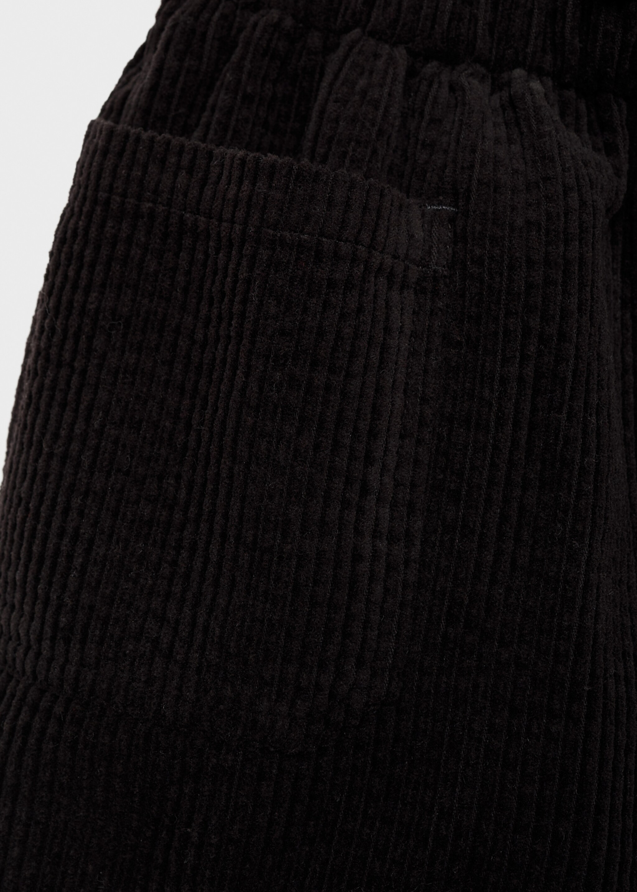 Corduroy paper bag shorts - Details of the article 0, Black. Ref: 77056724-00.