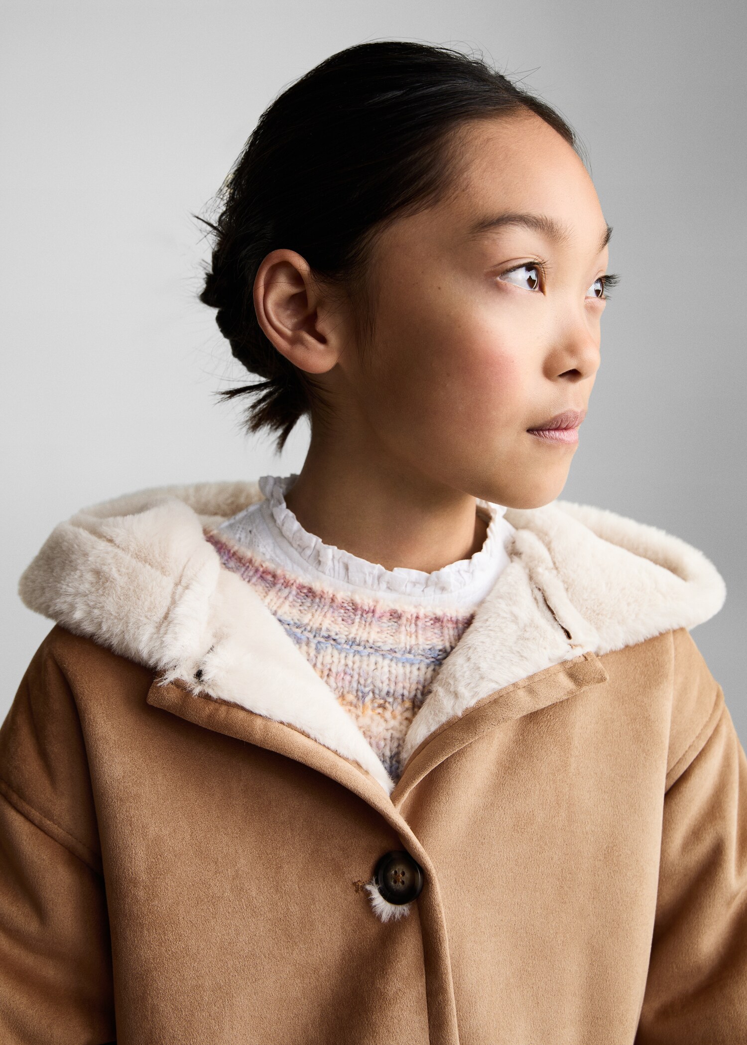 Fur and suede-effect coat - Details of the article 1