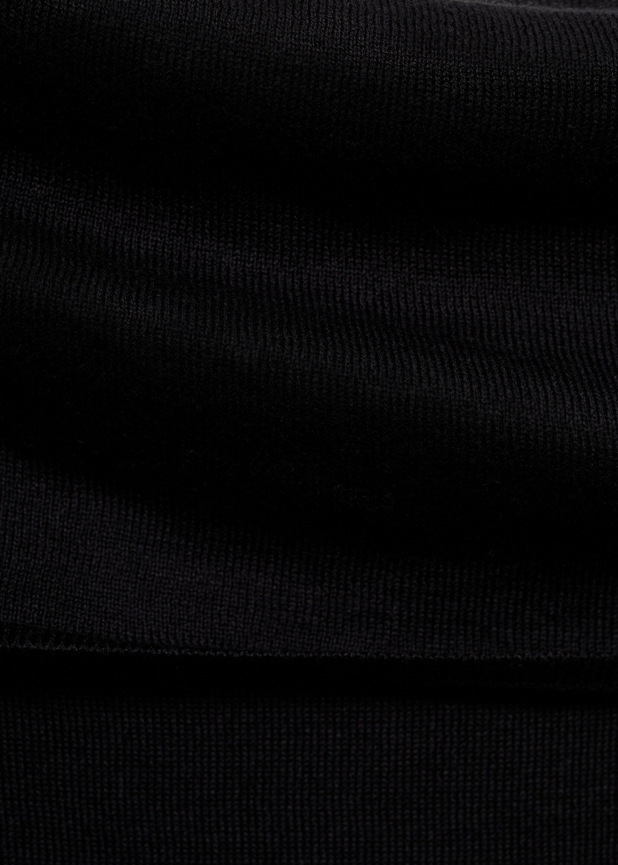 Off shoulders sweater - Details of the article 8, Black. Ref: 77056738-00.