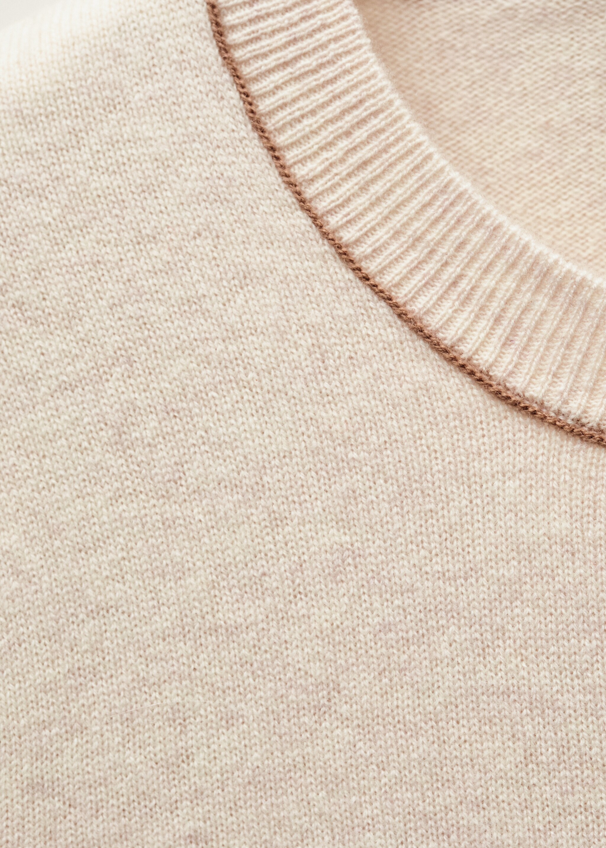 Cardigan laine coutures décoratives - Détail de l'article 8, Beige. Ref: 77056743-00.