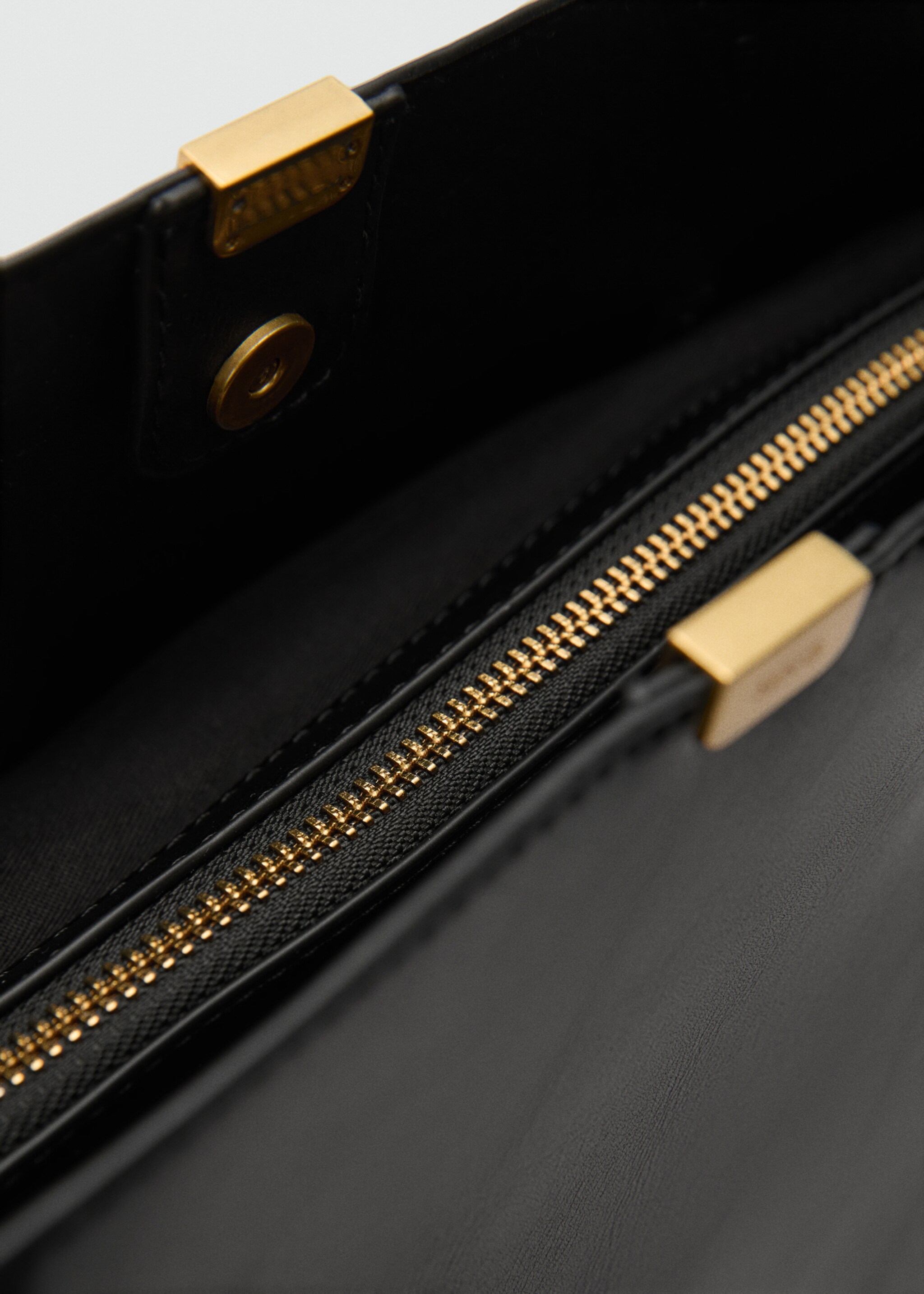 Shopper bag with metallic detail - Details of the article 2, Black. Ref: 77056746-00.