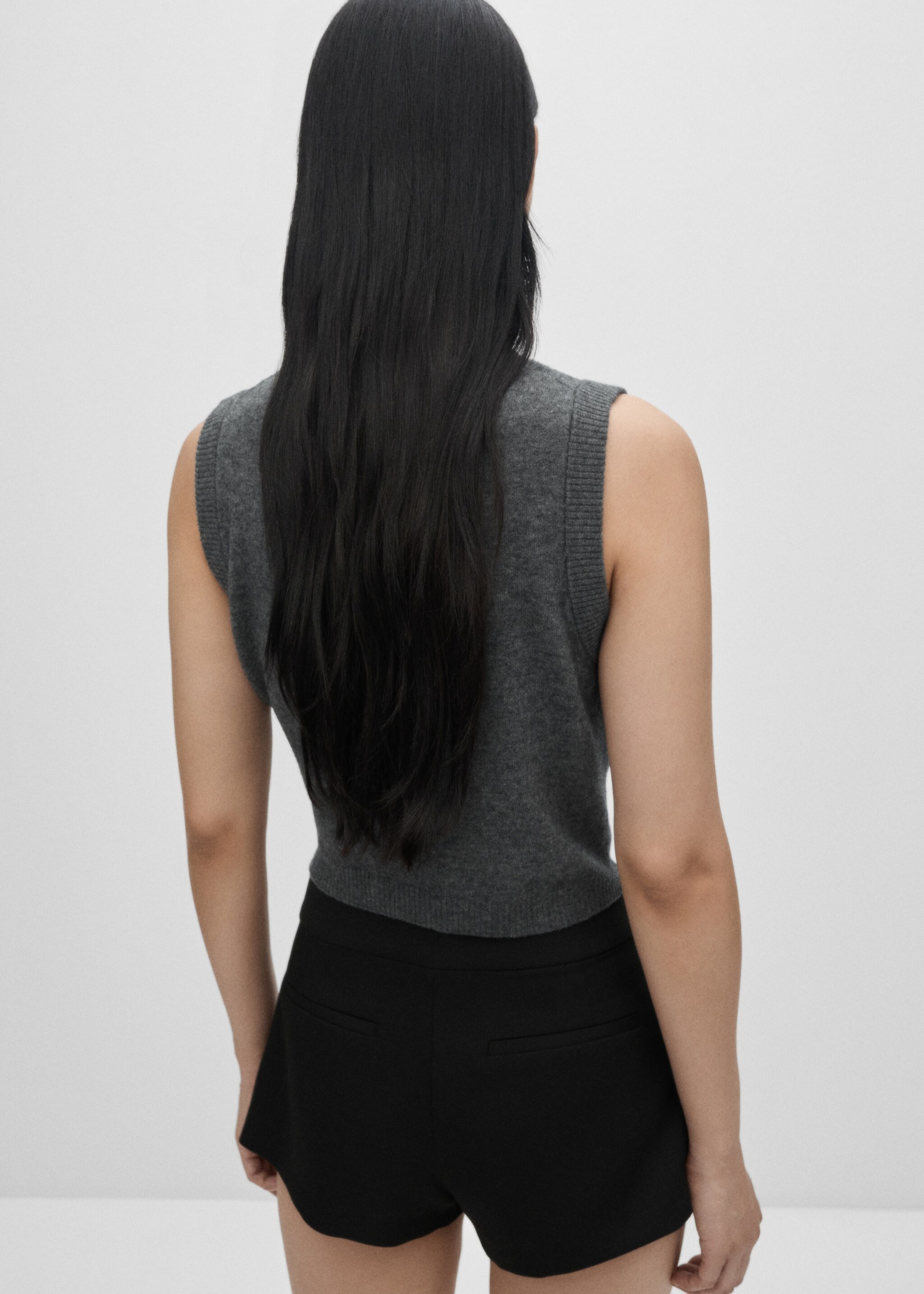 Wool-blend gilet with buttons - Reverse of the article, Dark Heather Grey. Ref: 77056747-00.
