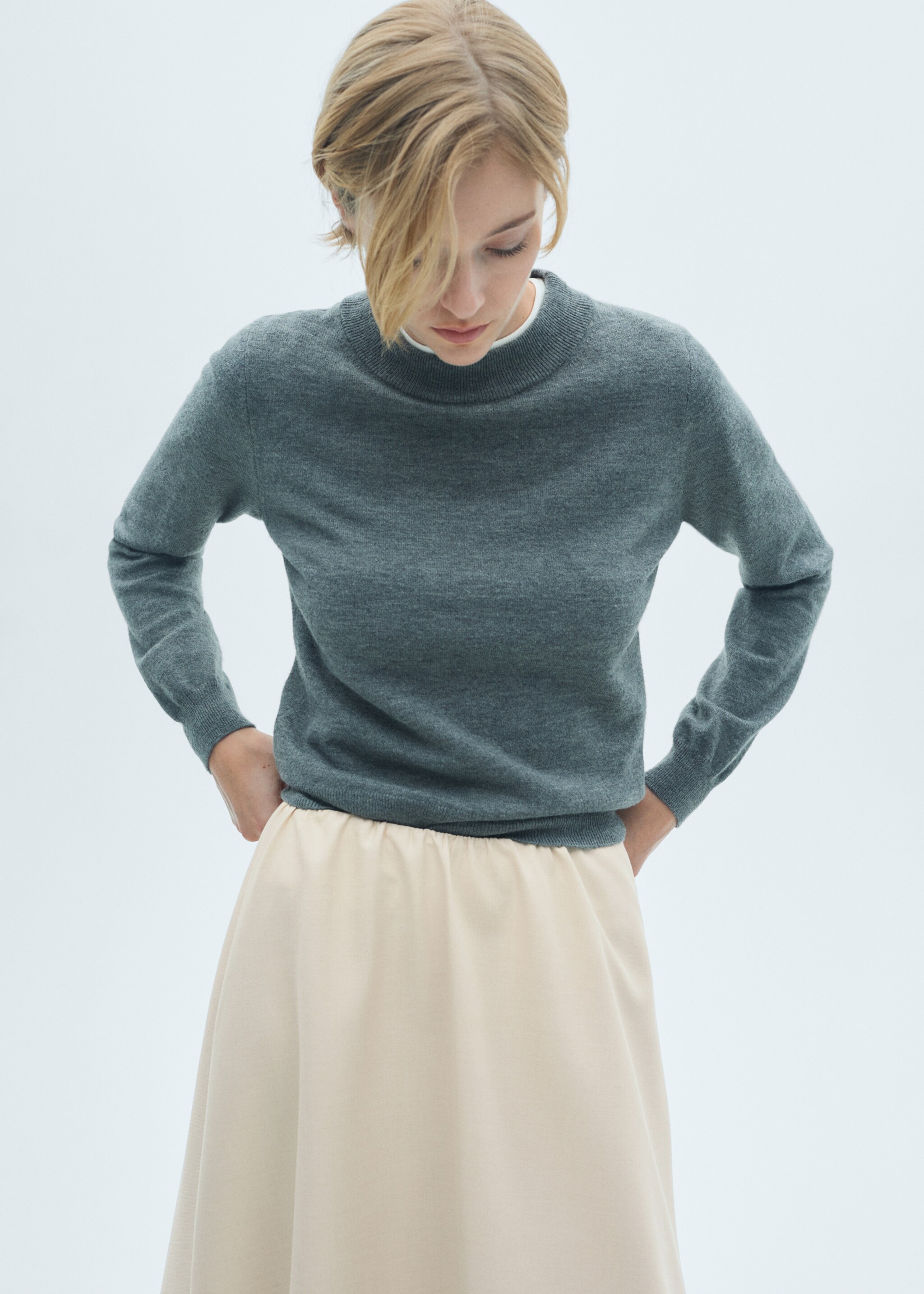 Flared midi-skirt - Details of the article 1, Sand. Ref: 77056752-00.