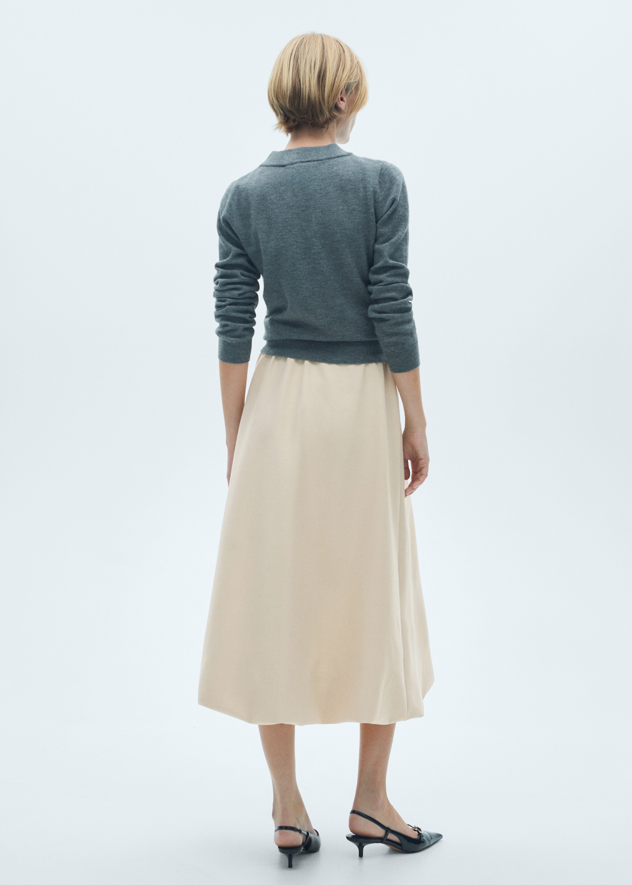 Flared midi-skirt - Reverse of the article, Sand. Ref: 77056752-00.