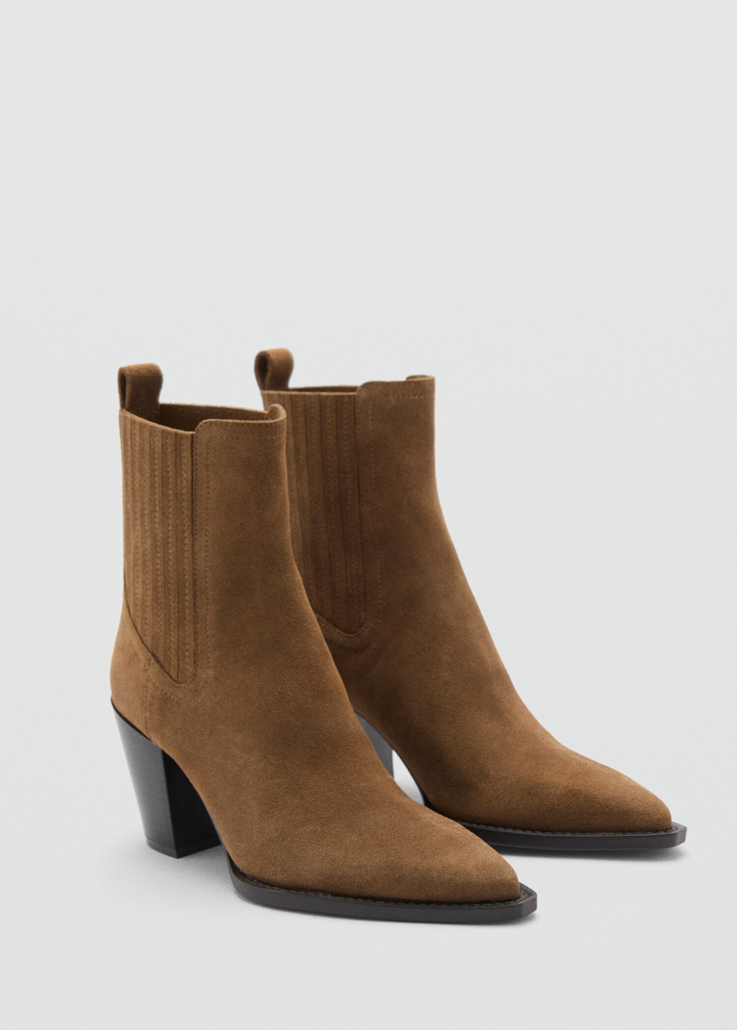 Bottines suède talon bloc - Plan moyen