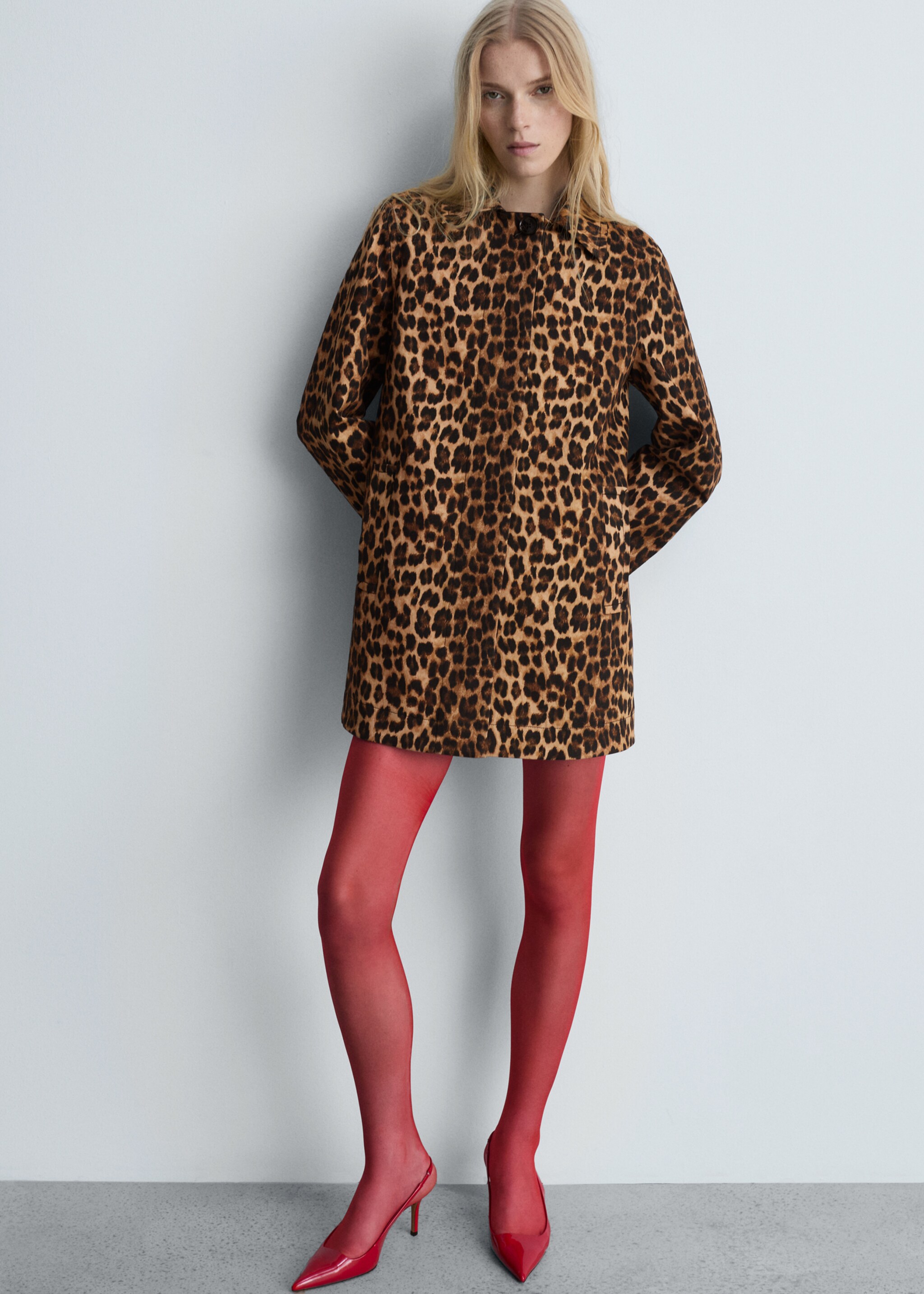 Leopard-print straight-fit coat - Details of the article 2, Brown. Ref: 77056754-00.