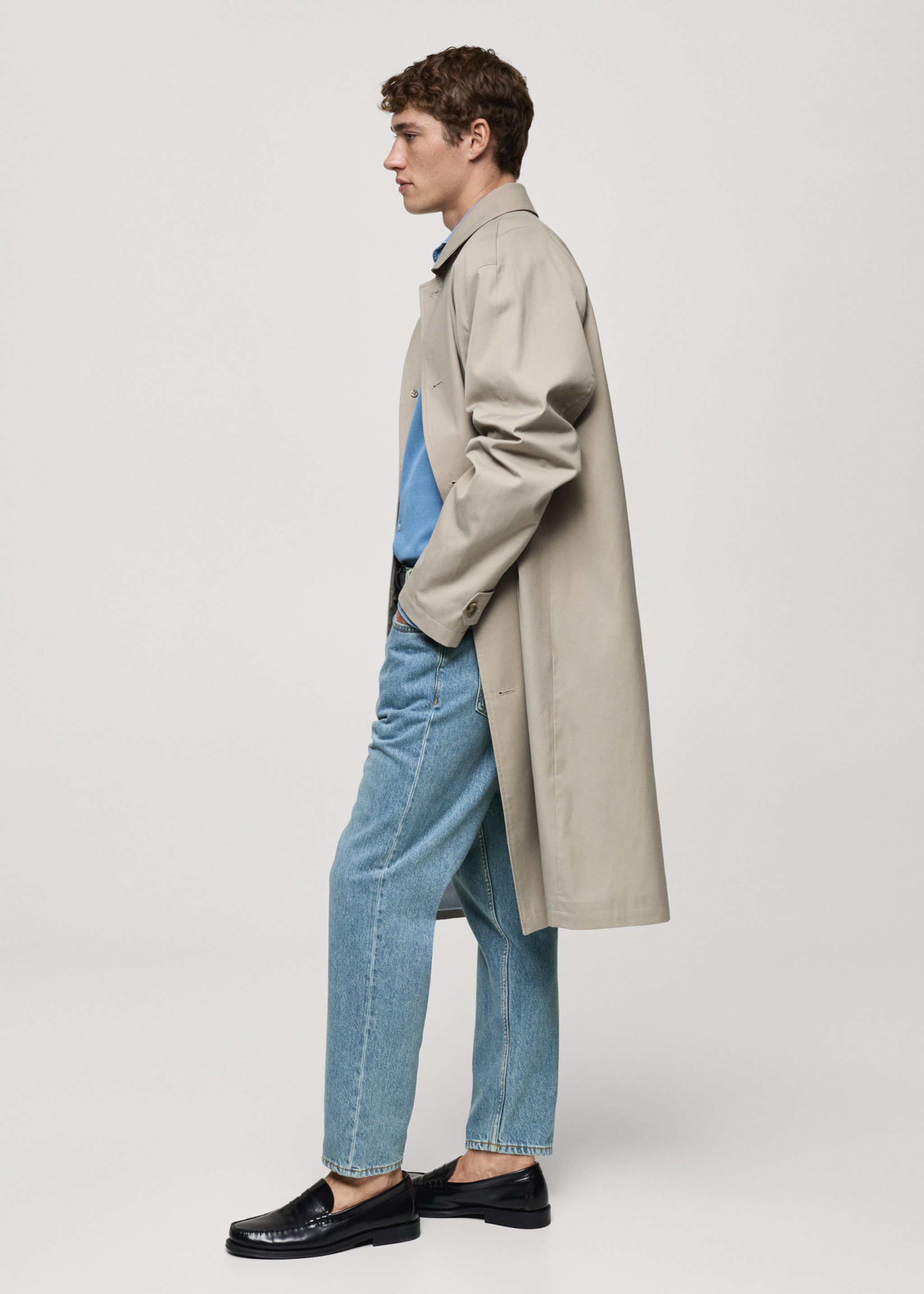 Jean tapered-fit délavé clair - Détail de l'article 2, Bleu moyen. Ref: 77056765-00.