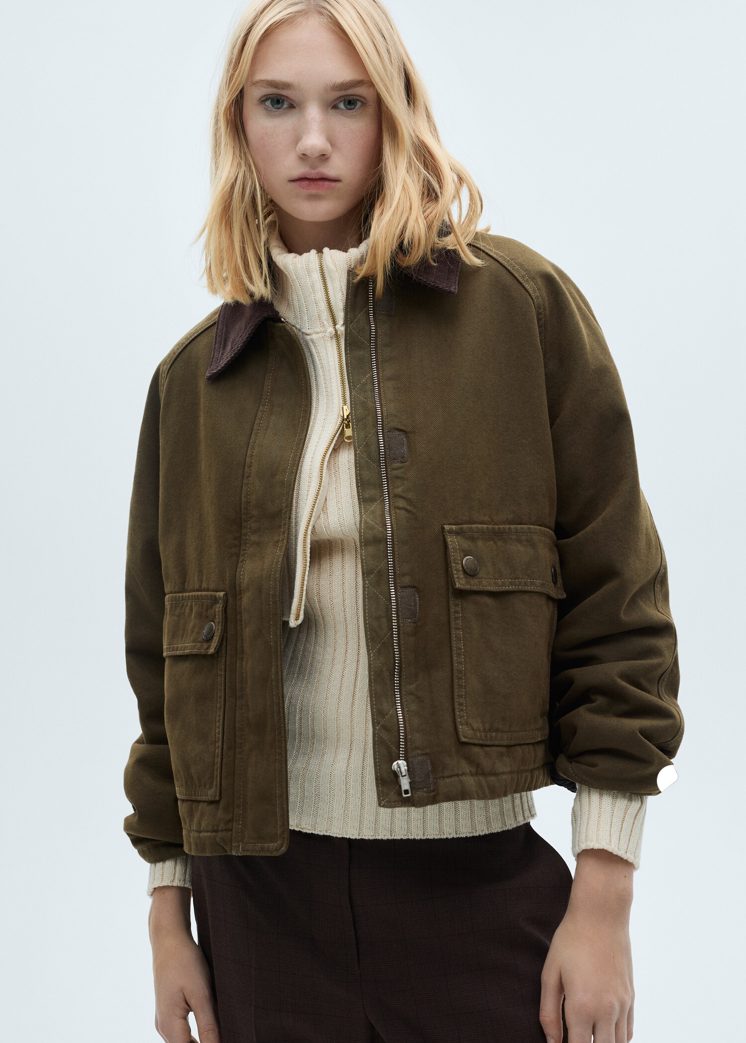 Jeans-Parka mit Kontrastkragen - Mittlere Ansicht