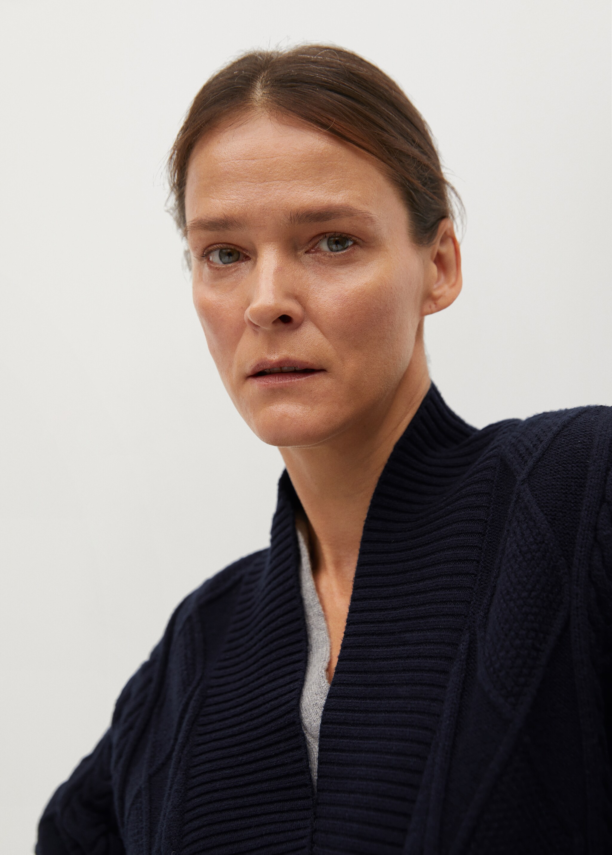 Strickjacke mit Knöpfen - Detail des Artikels 1