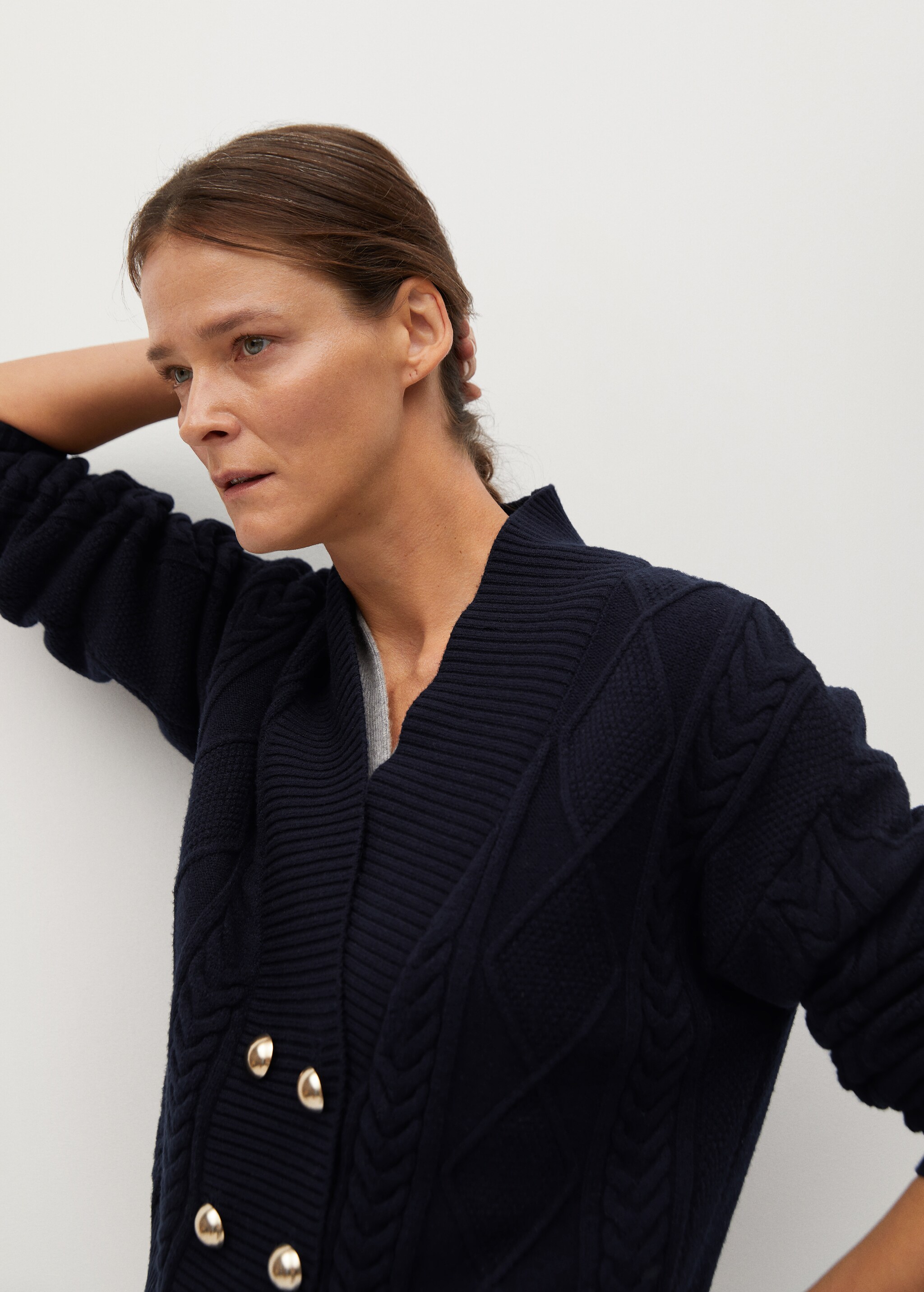 Strickjacke mit Knöpfen - Detail des Artikels 2