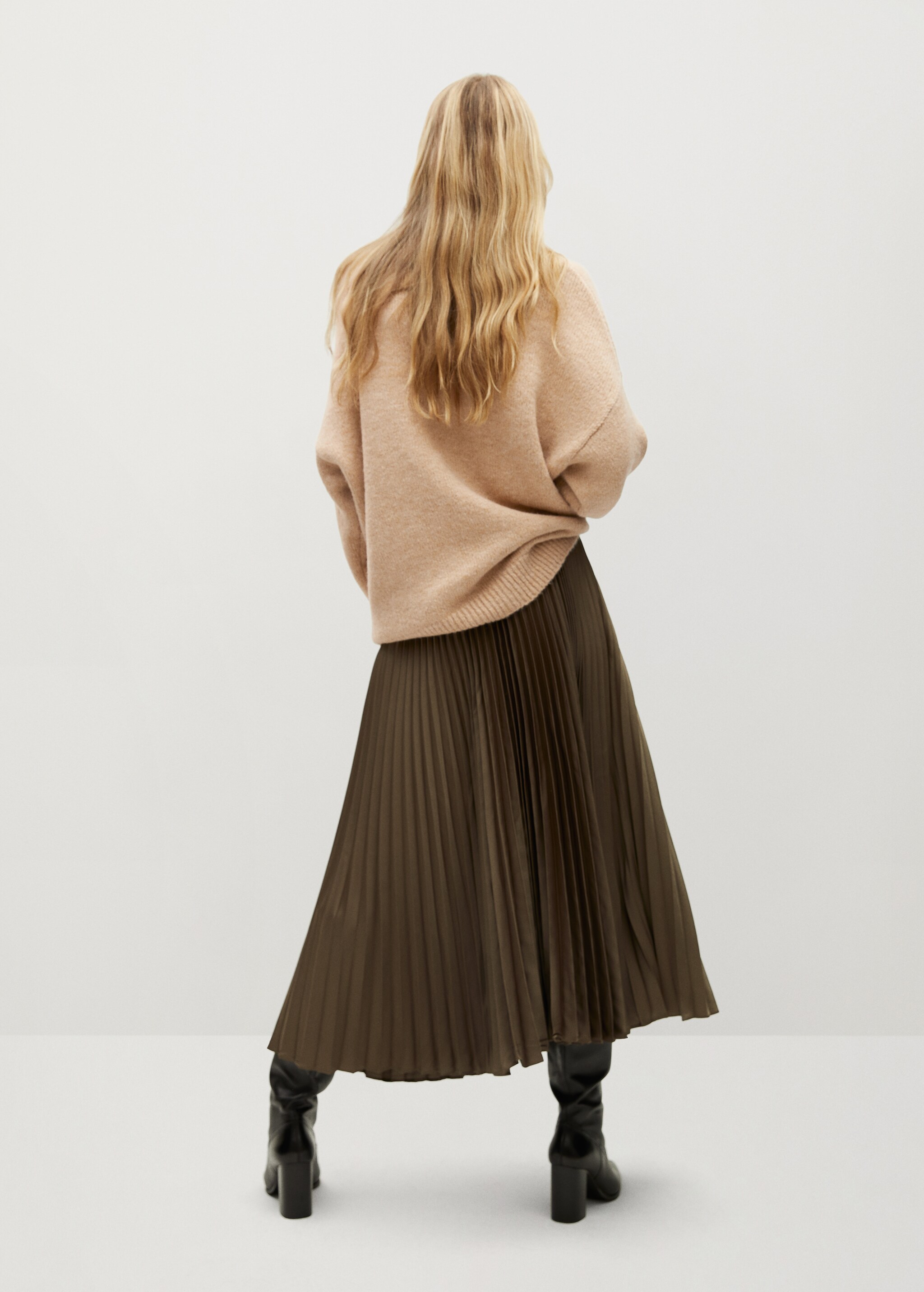 Satin pleated skirt - Reverse of the article