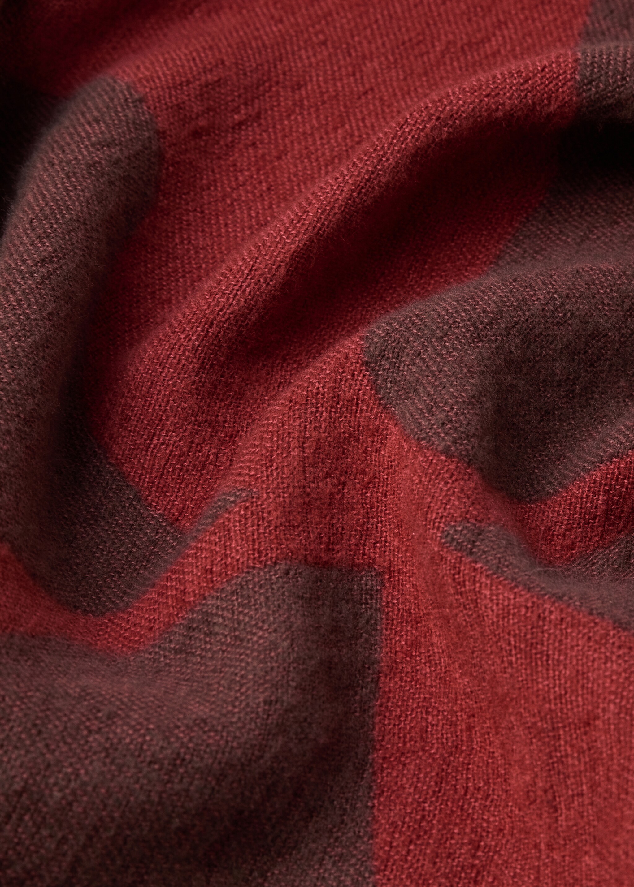 Cotton blanket with leaf design - Details of the article 1, Brown. Ref: 77057644-00.
