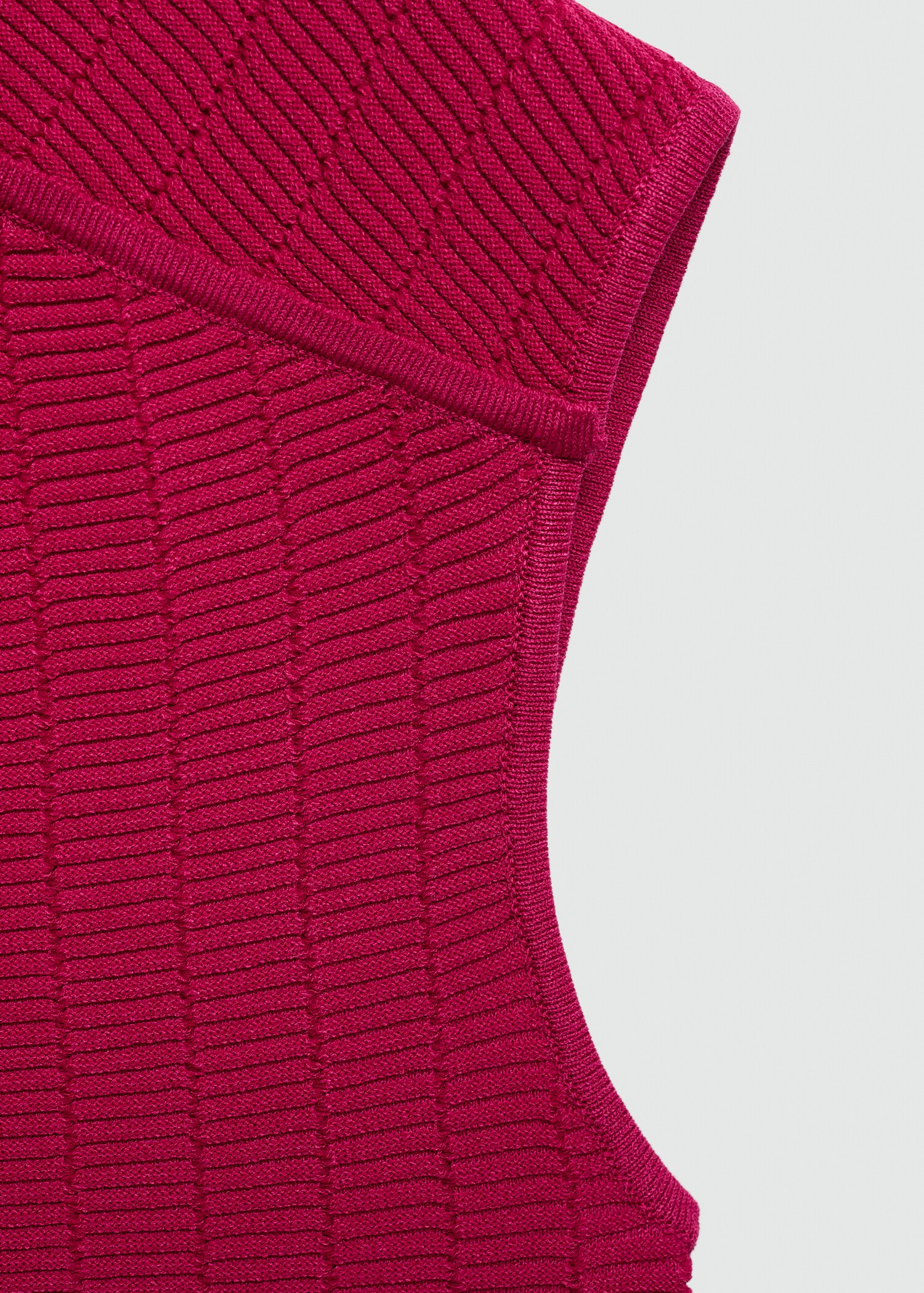 Sleeveless knitted top - Details of the article 8